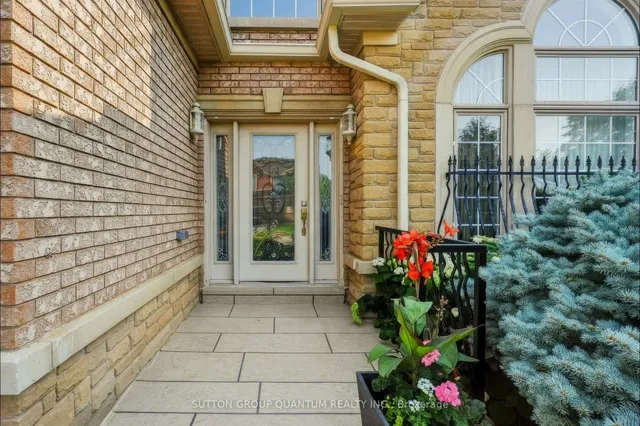 1536 Pinery Cres, Oakville 3