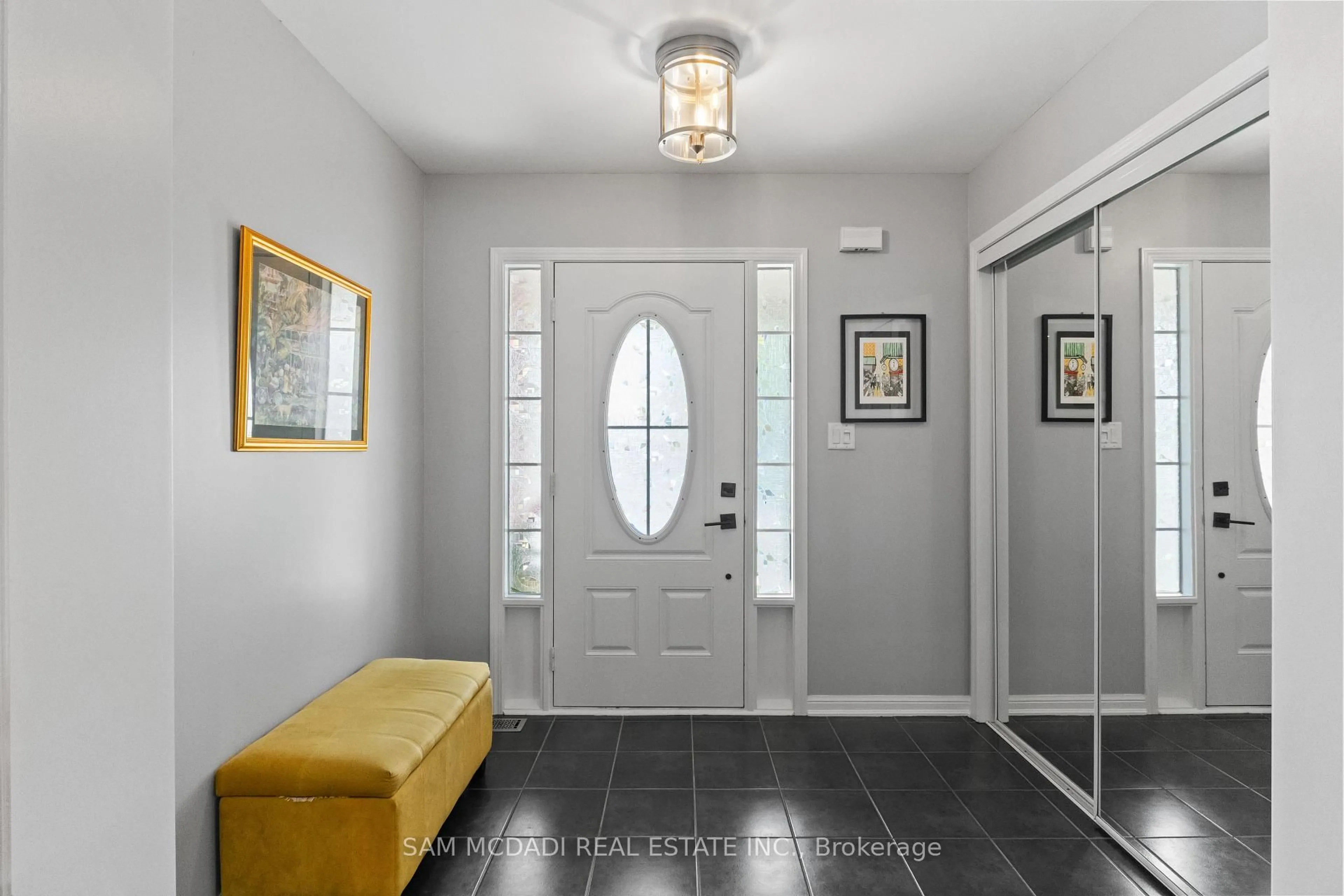 Indoor entryway for 920 Clark Blvd, Milton Ontario L9T 6P5