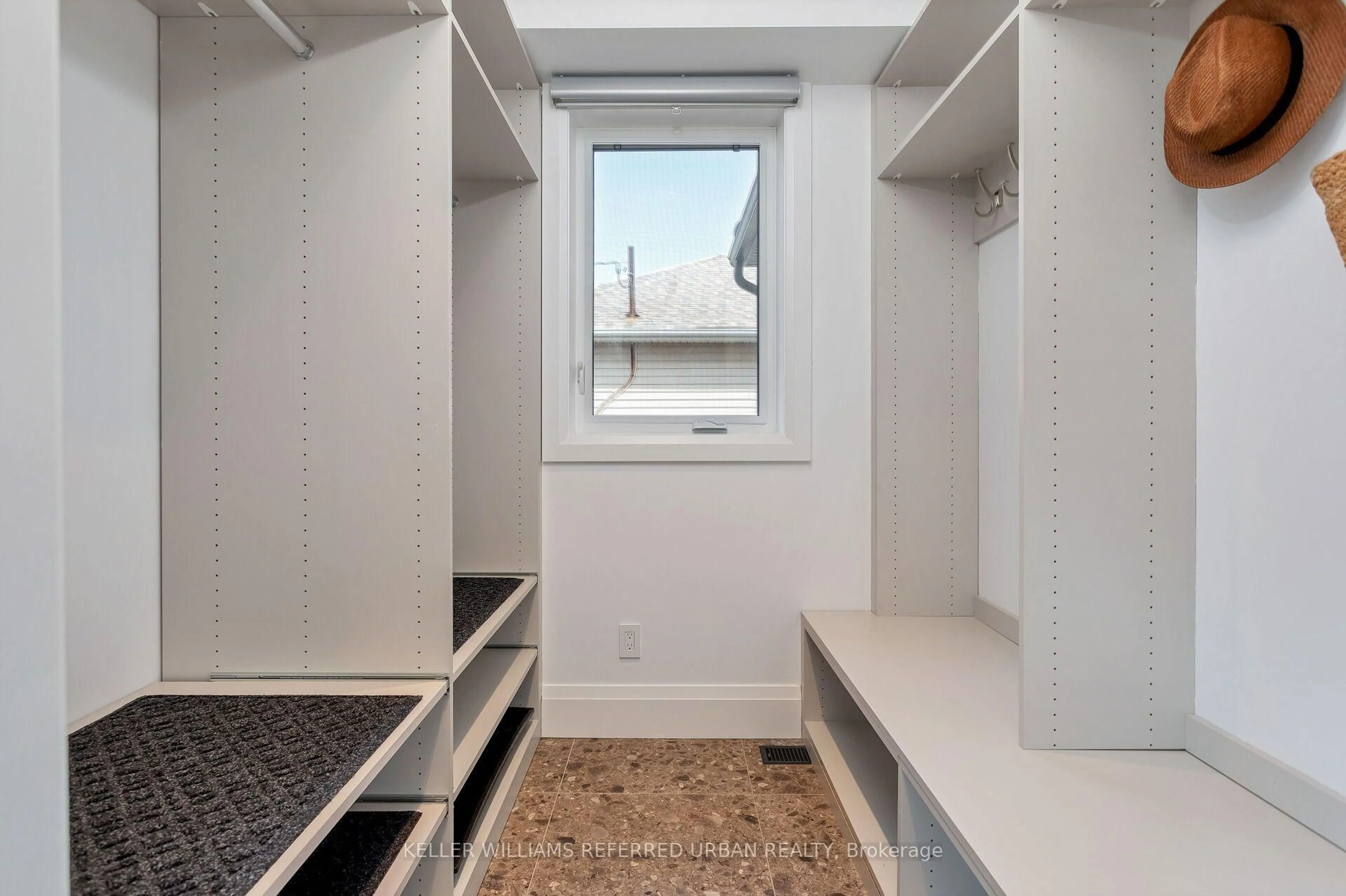 Storage room or clothes room or walk-in closet for 25 Delma Dr, Toronto Ontario M8W 4N3