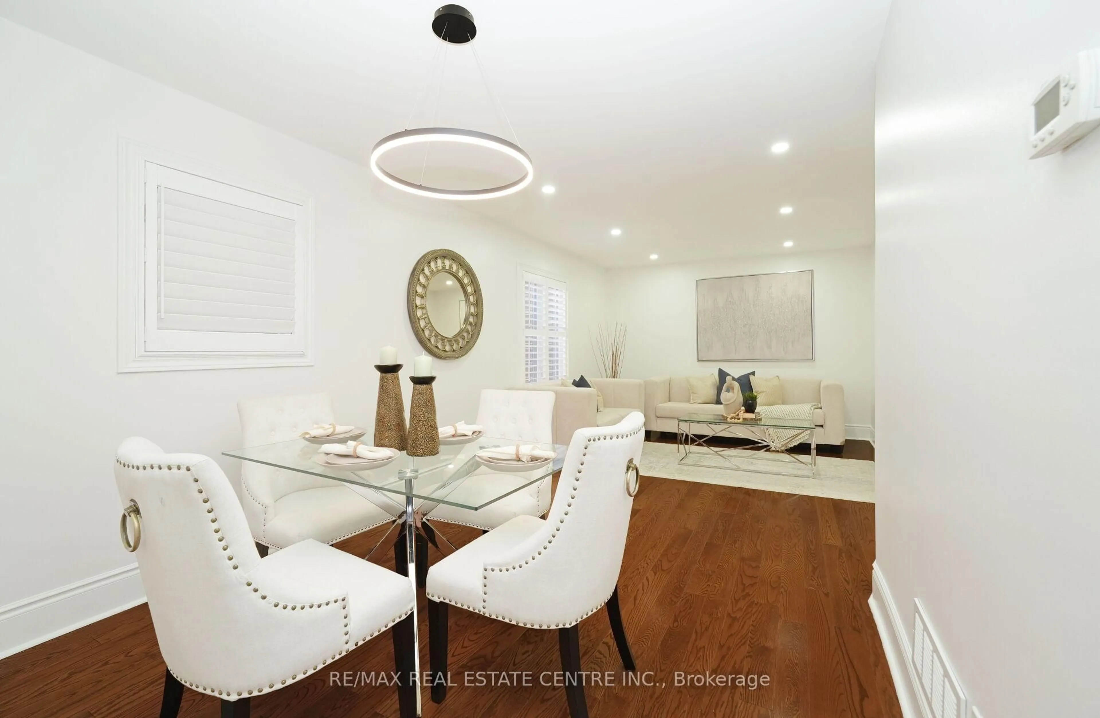 Dining room, unknown for 15 Donna Dr, Brampton Ontario L6Z 3T3
