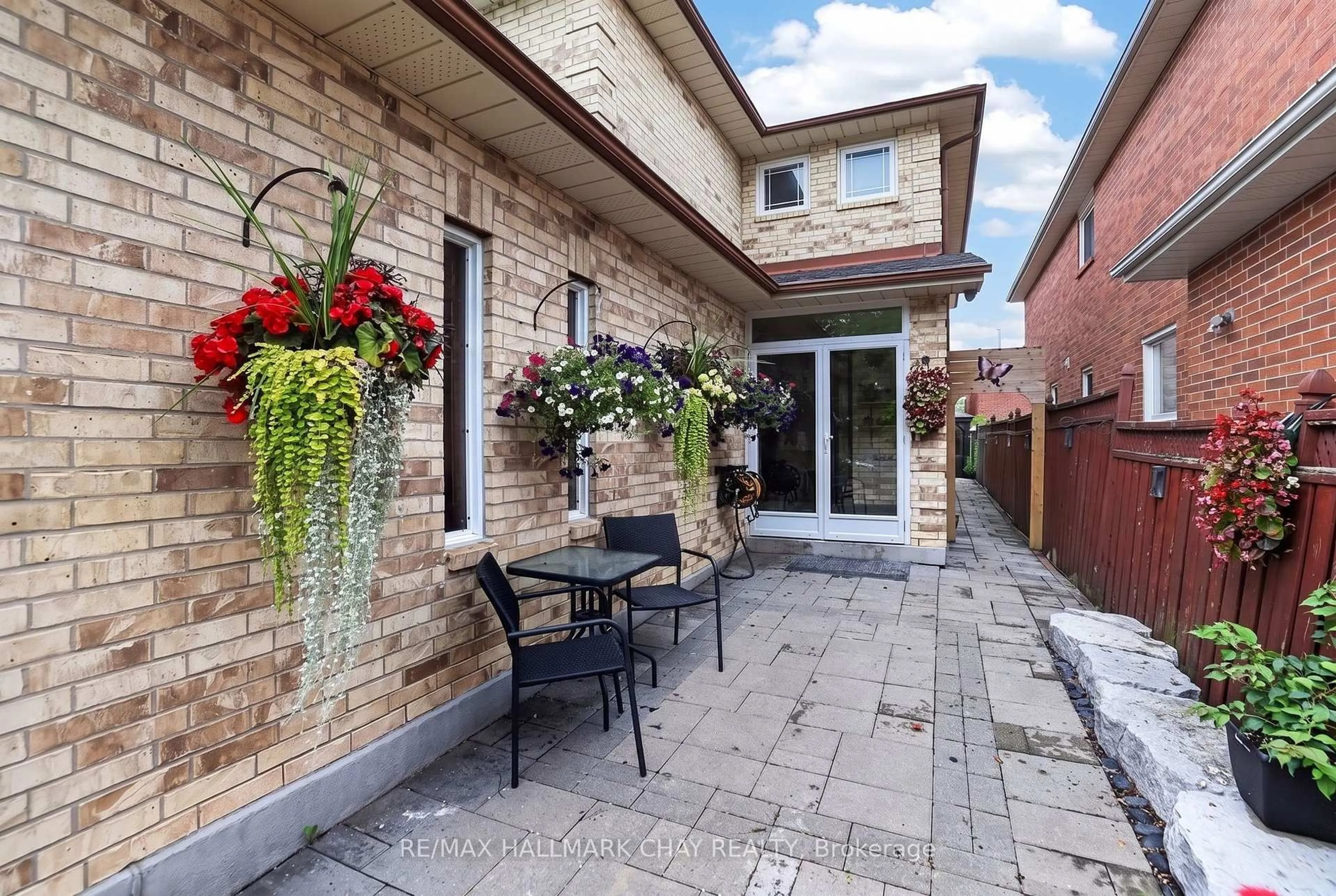 Home with brick exterior material, street for 76 Donna Dr, Brampton Ontario L6Z 3T8