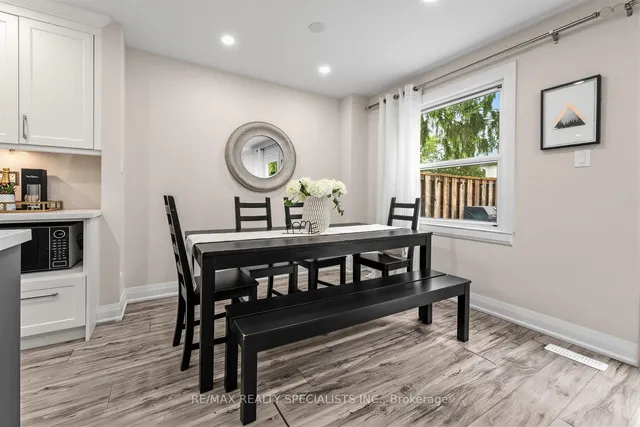 405 Hyacinthe Blvd #7, Mississauga 5