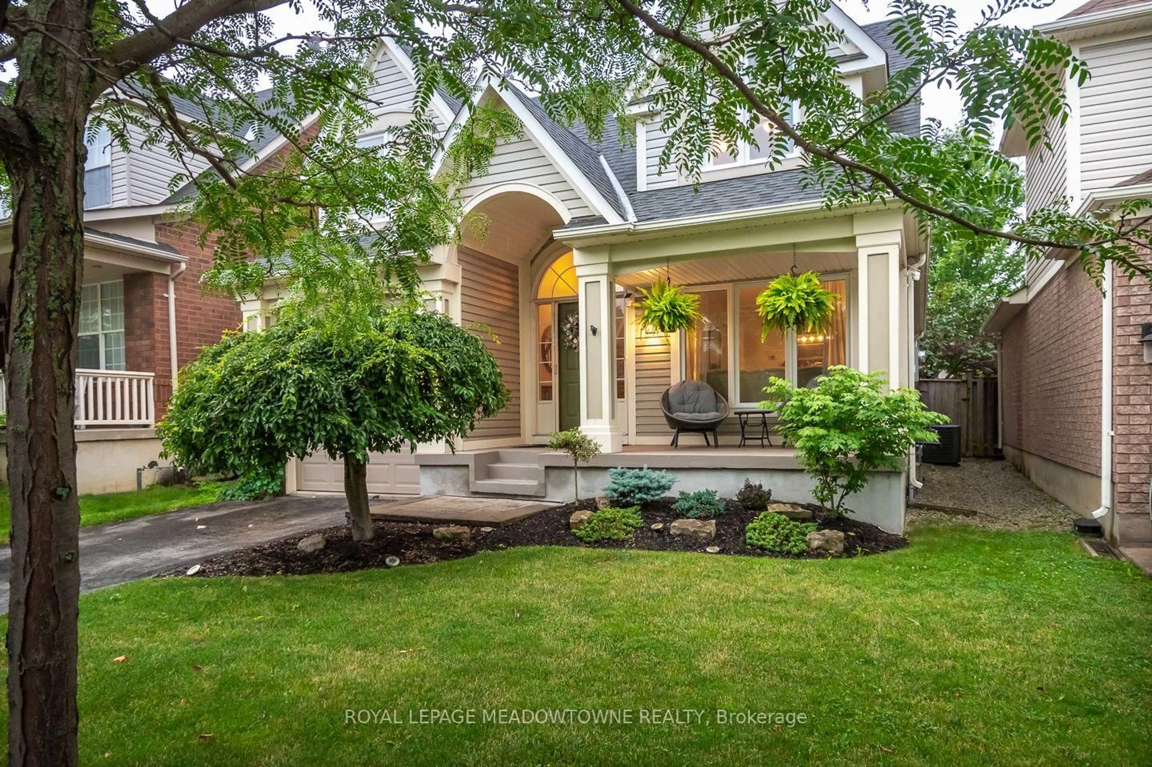 Home with brick exterior material, street for 624 Marley Cres, Milton Ontario L9T 5L9