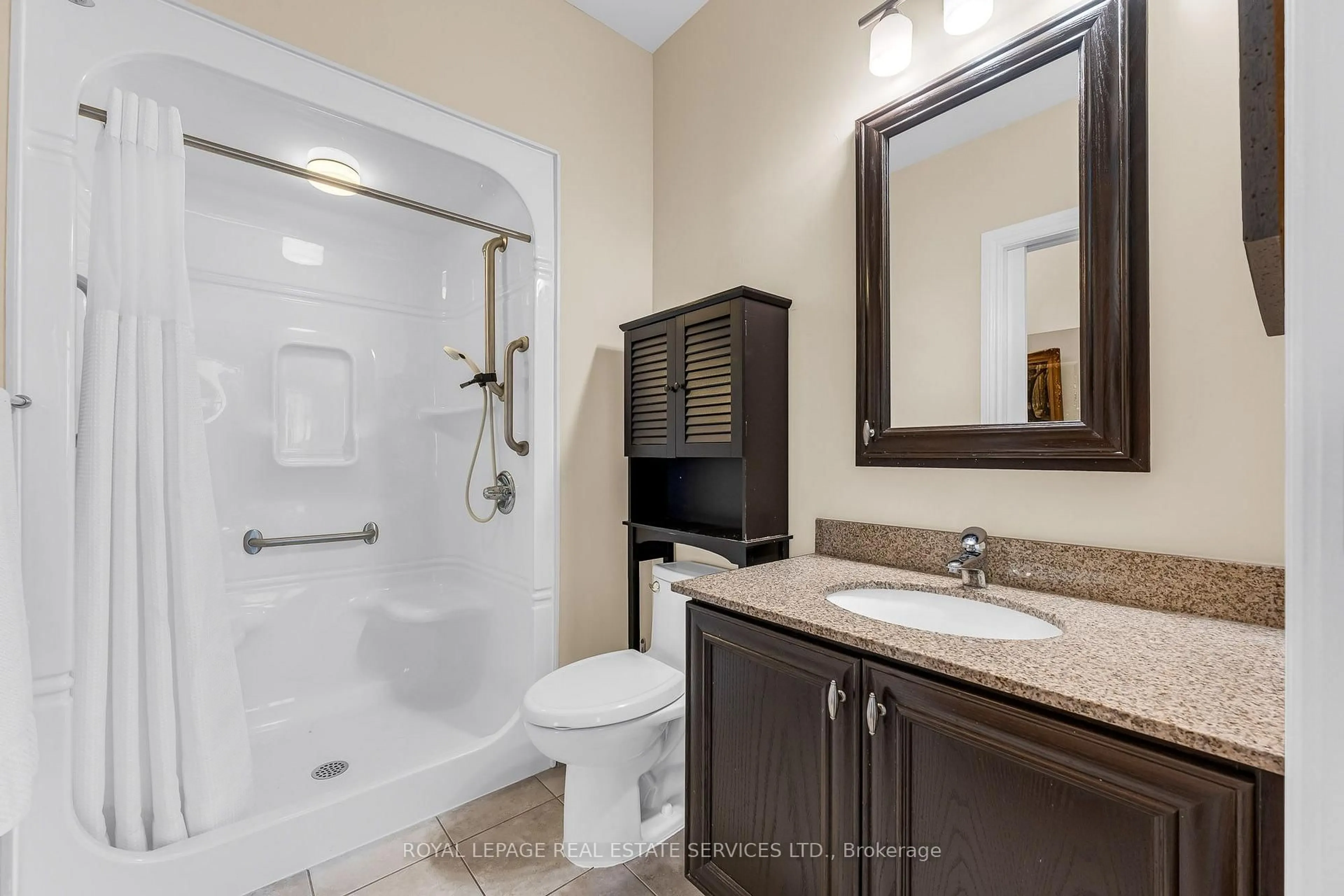 Standard bathroom, ceramic/tile floor for 1665 The Collegeway #2002, Mississauga Ontario L5L 0A9