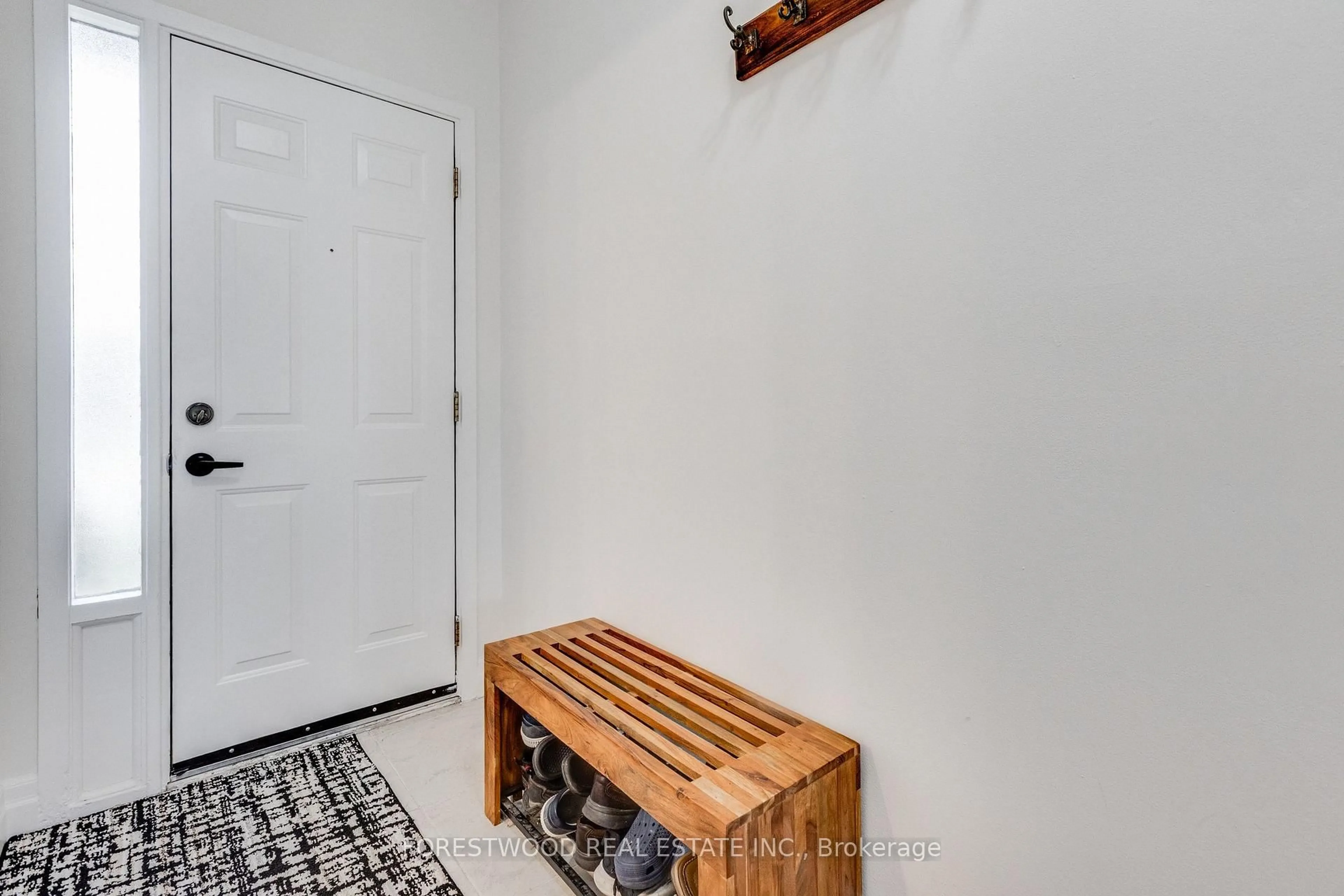 Indoor entryway for 485 Meadows Blvd #17, Mississauga Ontario L4Z 1H1