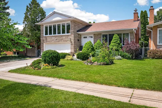 46 Summitcrest Dr, Toronto 2