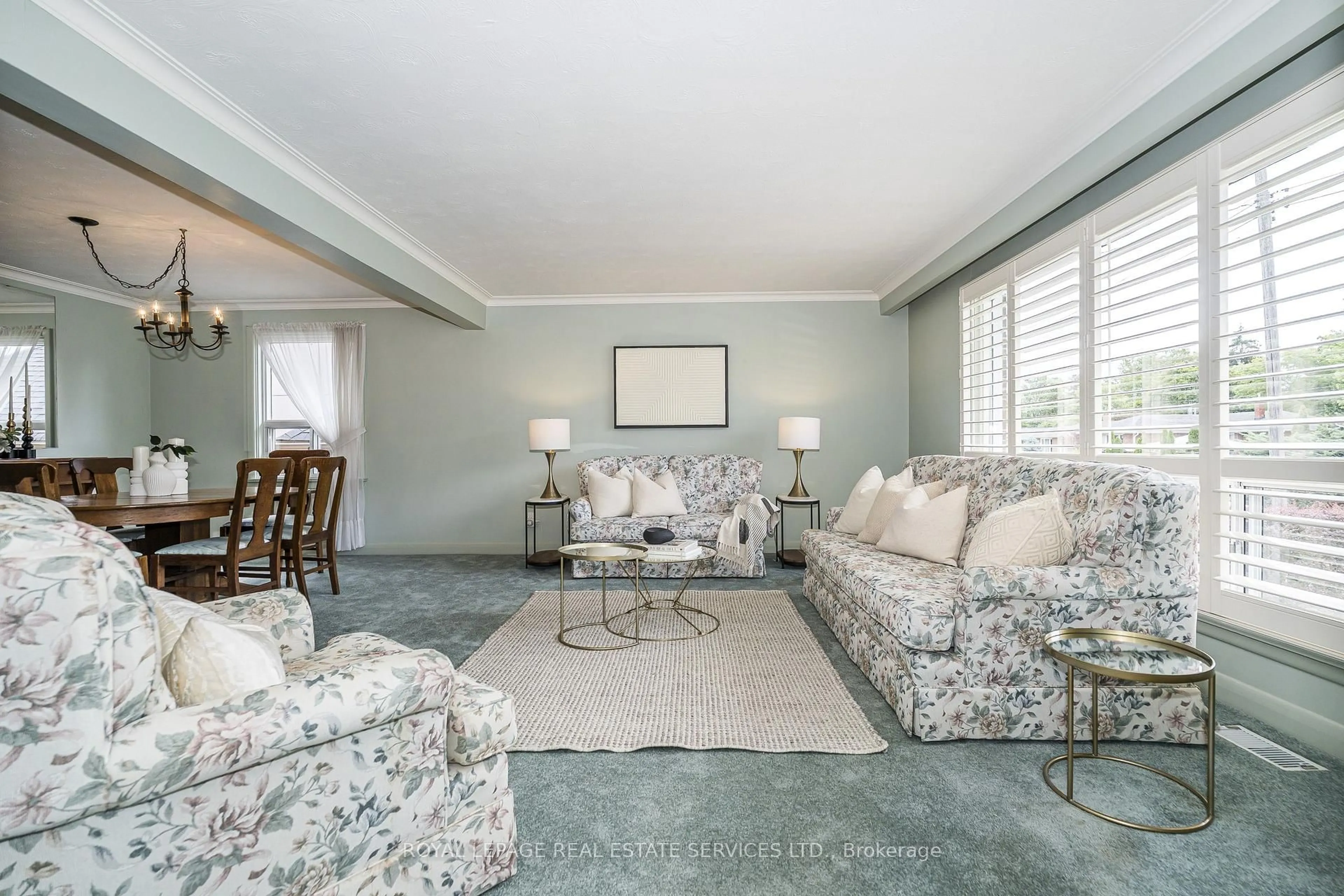 Living room with furniture, carpet floor for 8 Burwood Rd, Toronto Ontario M9B 2W5