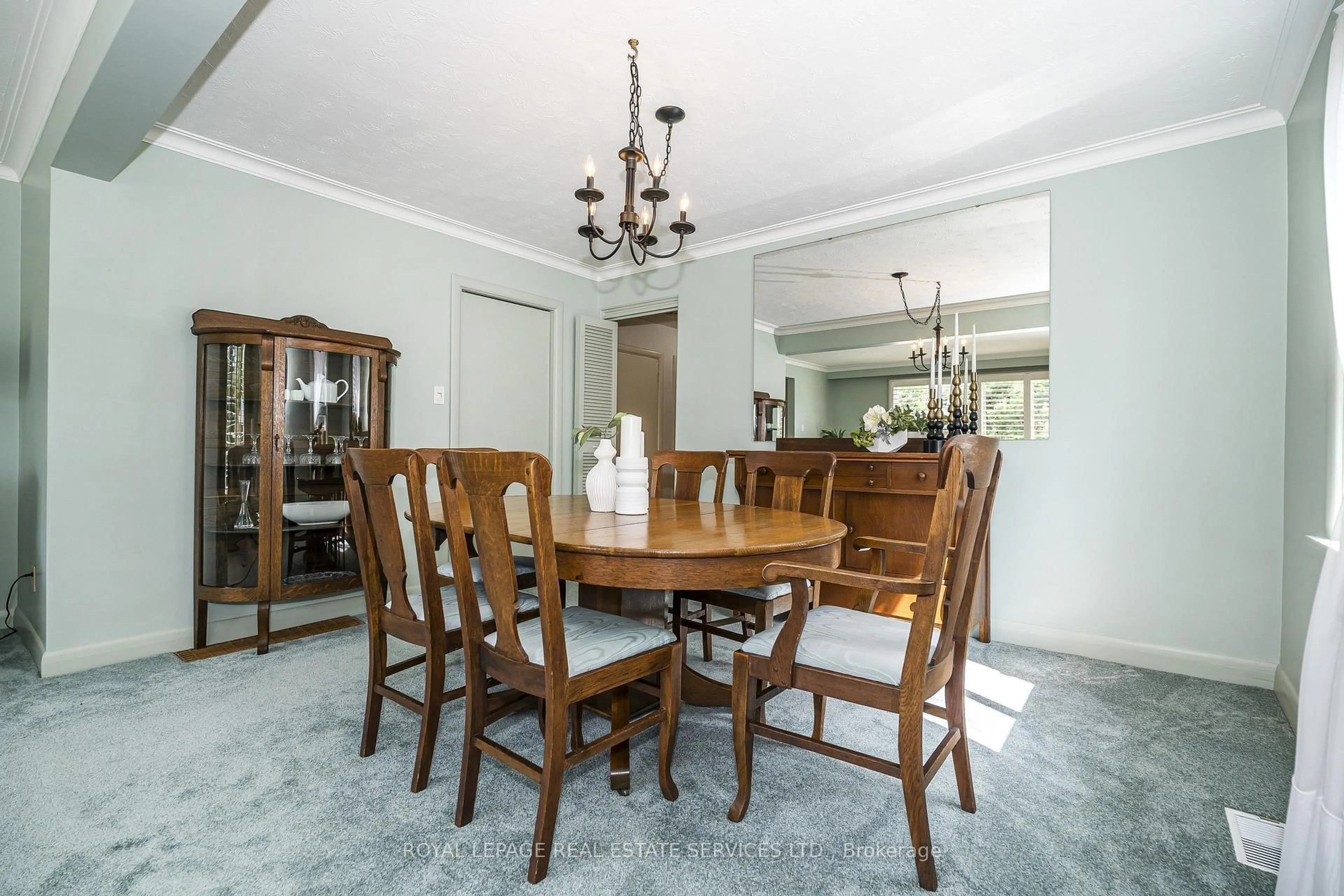 Dining room, unknown for 8 Burwood Rd, Toronto Ontario M9B 2W5