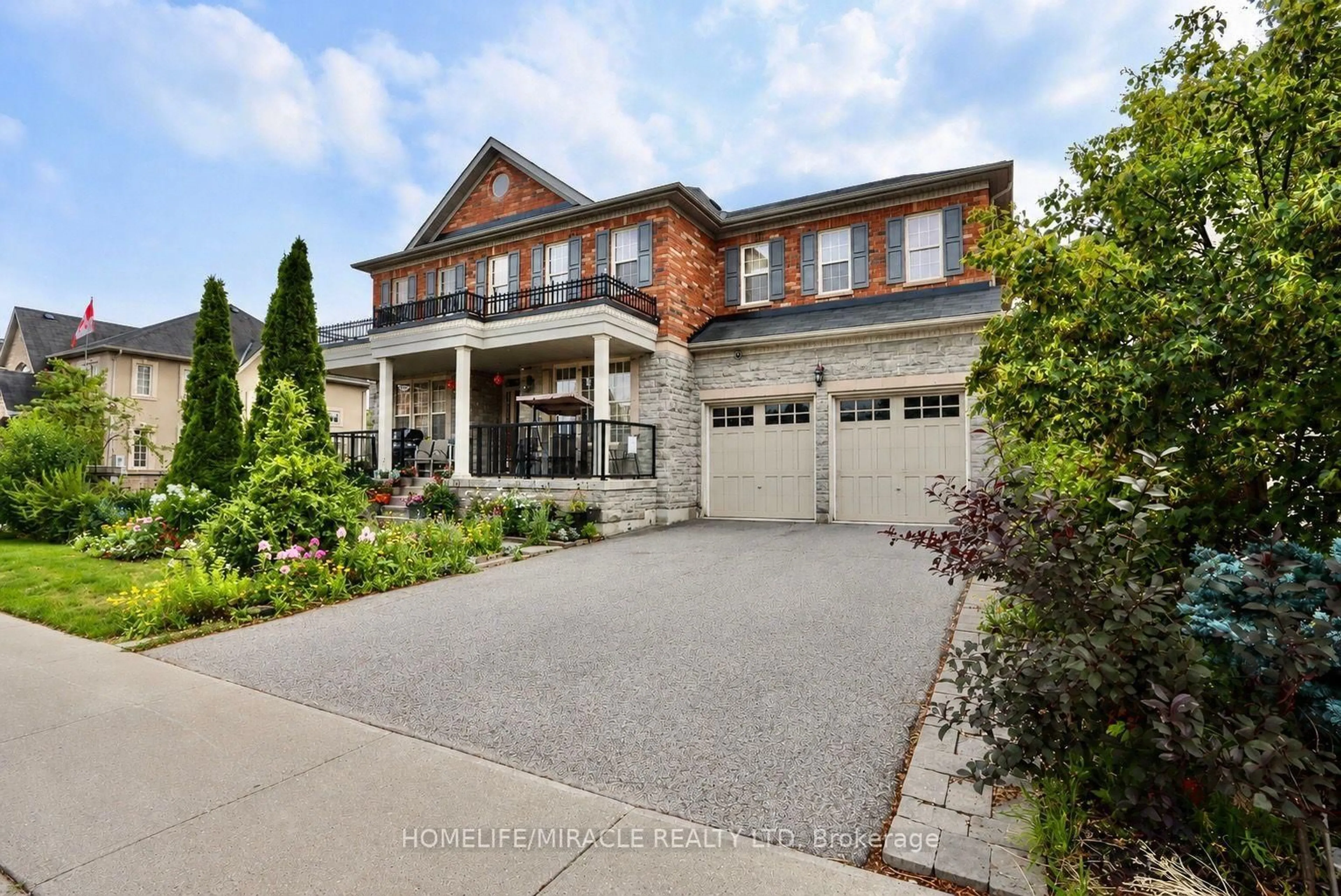 Home with brick exterior material, street for 114 Bloomsbury Ave, Brampton Ontario L6P 2X1