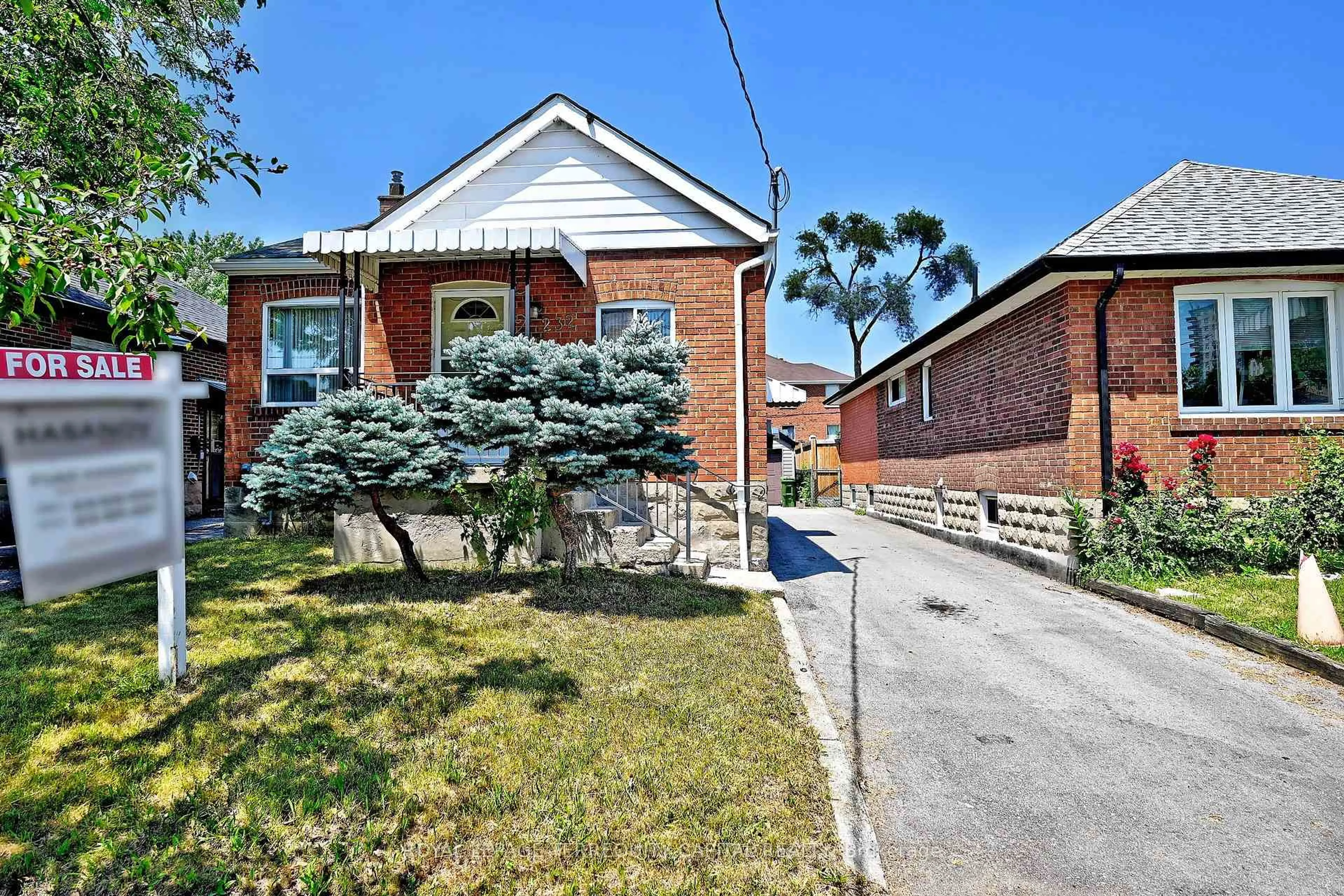 Home with brick exterior material, street for 232 Church St, Toronto Ontario M9N 1P1