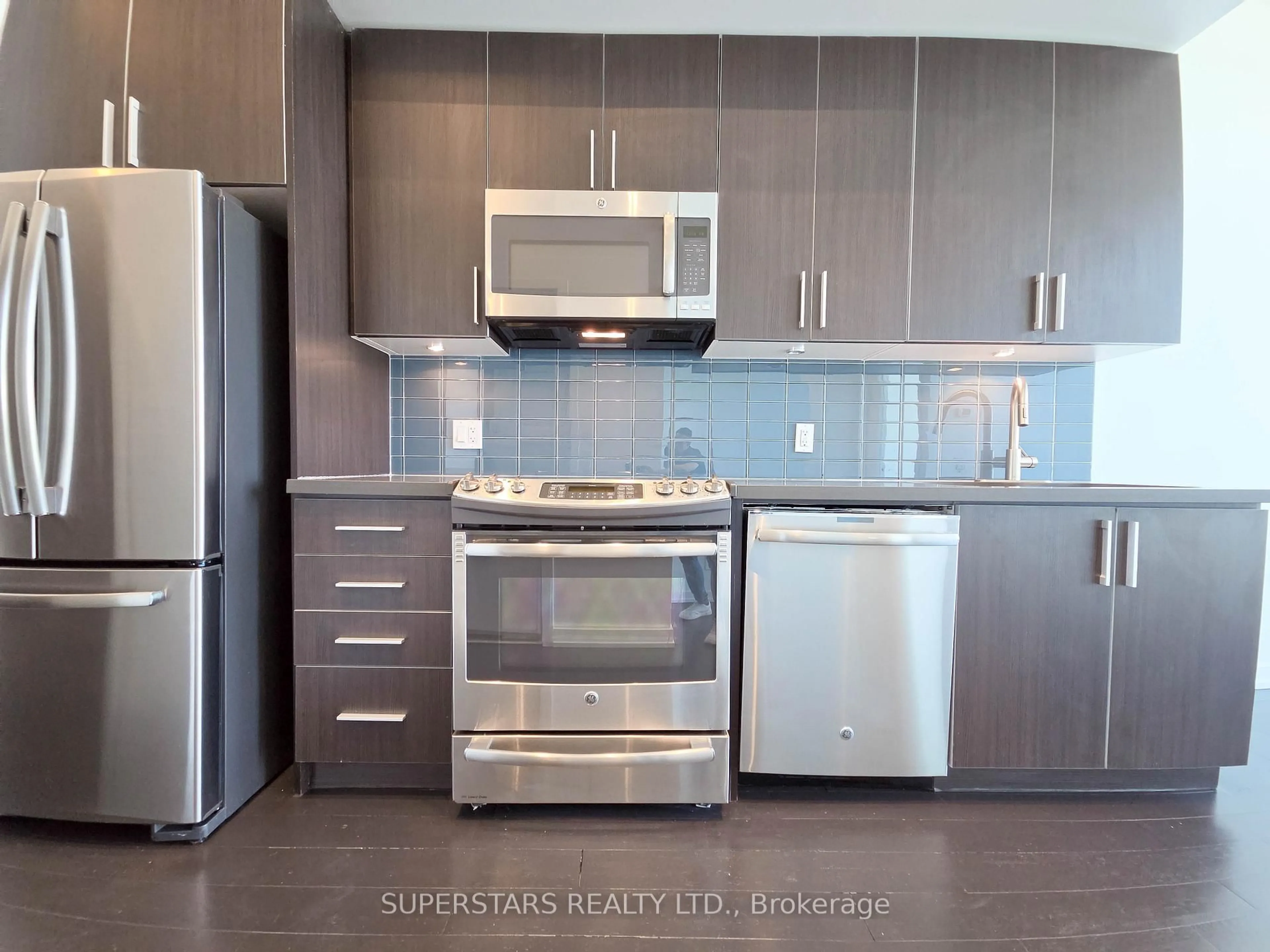Standard kitchen, unknown for 2200 Lake Shore Blvd #Ph06, Toronto Ontario M8V 1A4