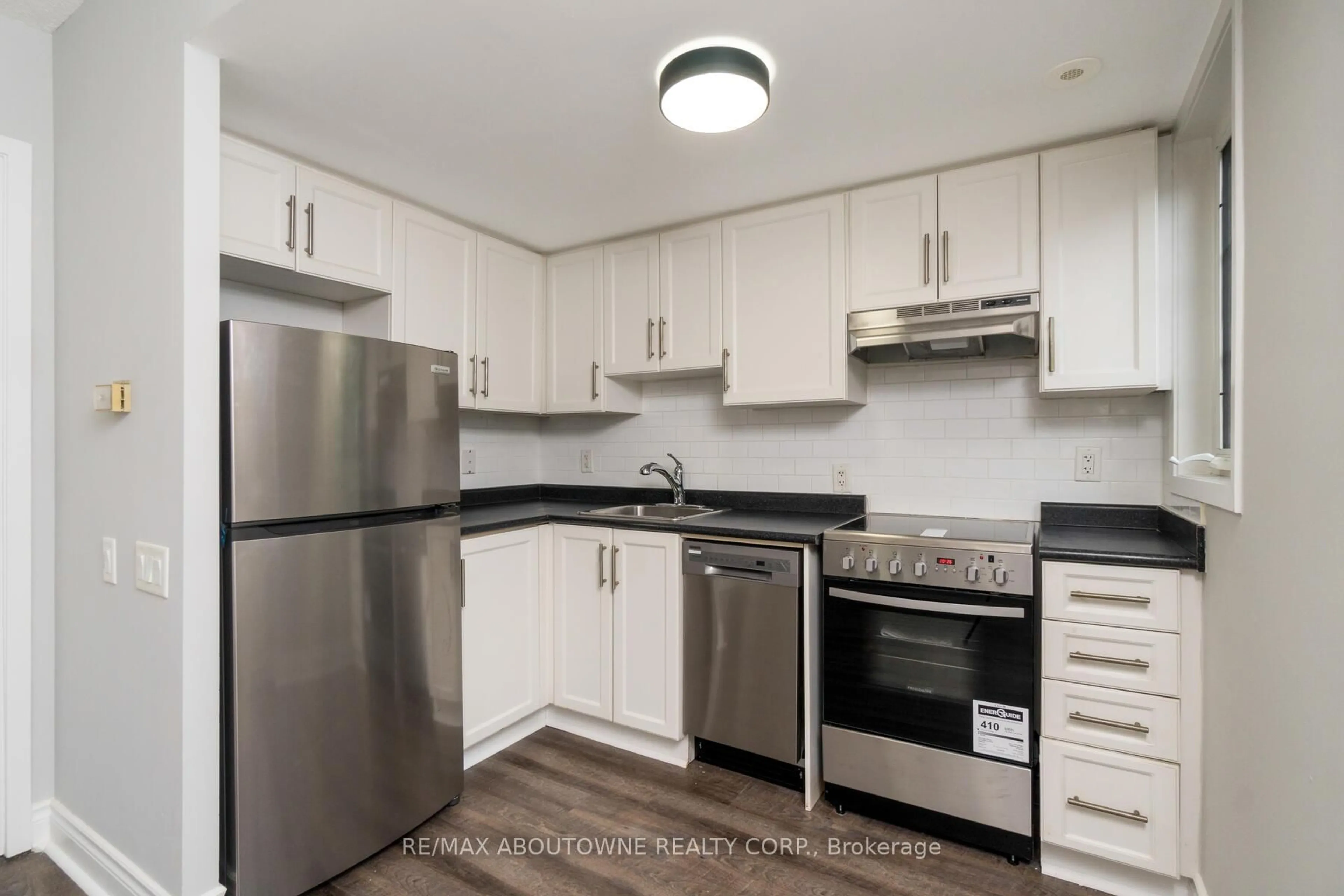 Standard kitchen, unknown for 9 Windermere Ave #79, Toronto Ontario M6S 5A4