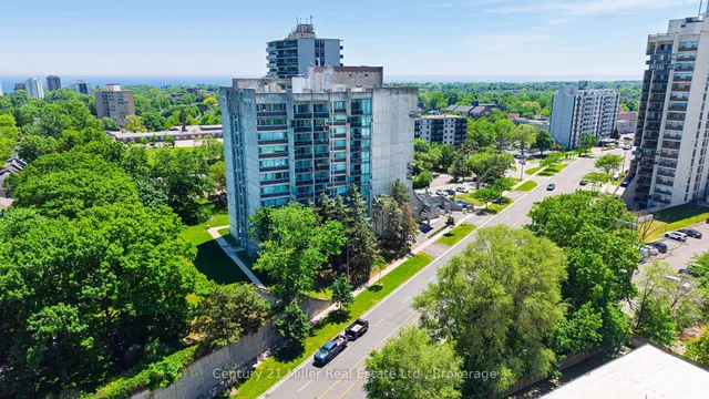 20 Speers Rd #304, Oakville 5