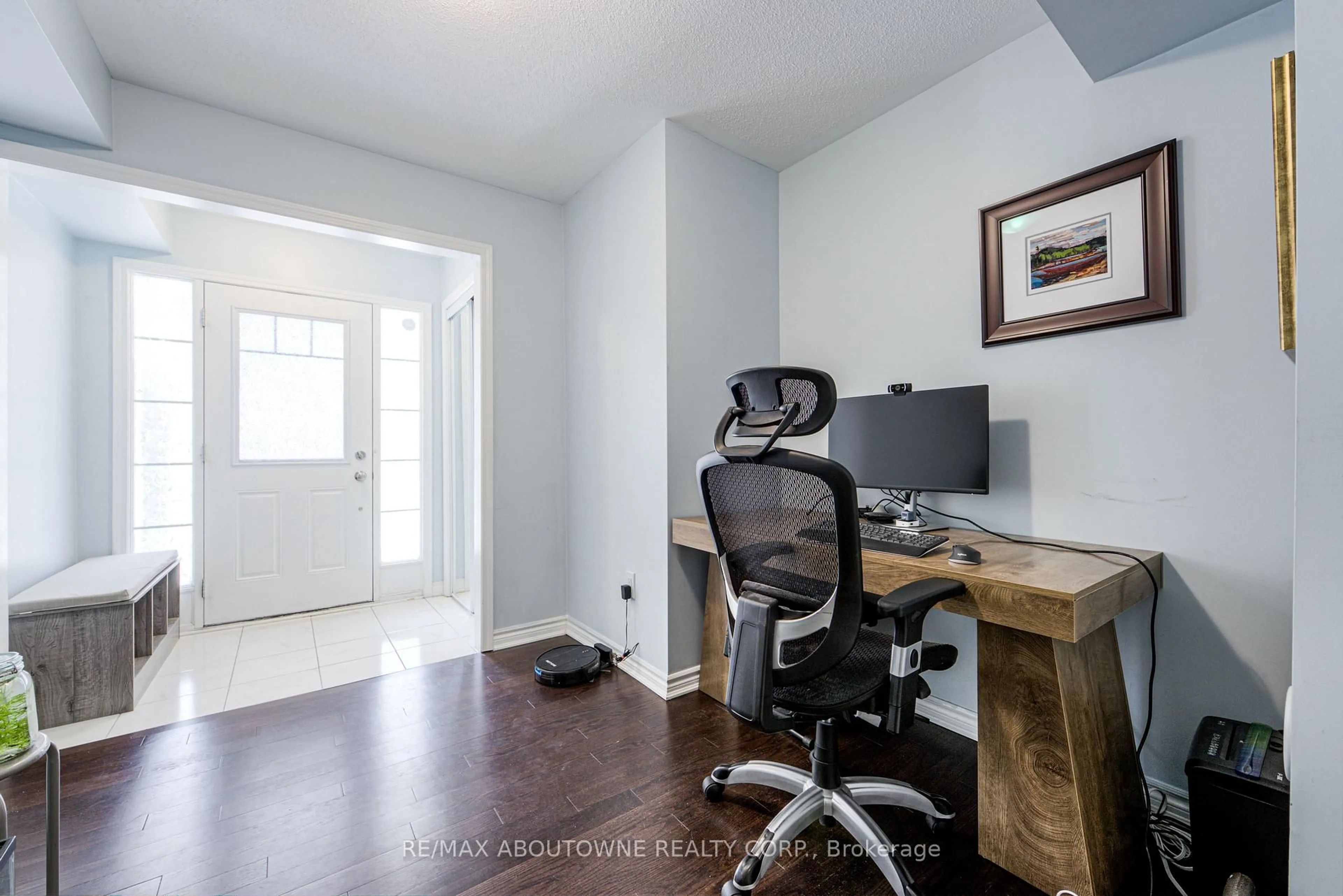 A pic of a room for 1000 Asleton Blvd #58, Milton Ontario L9T 9L6