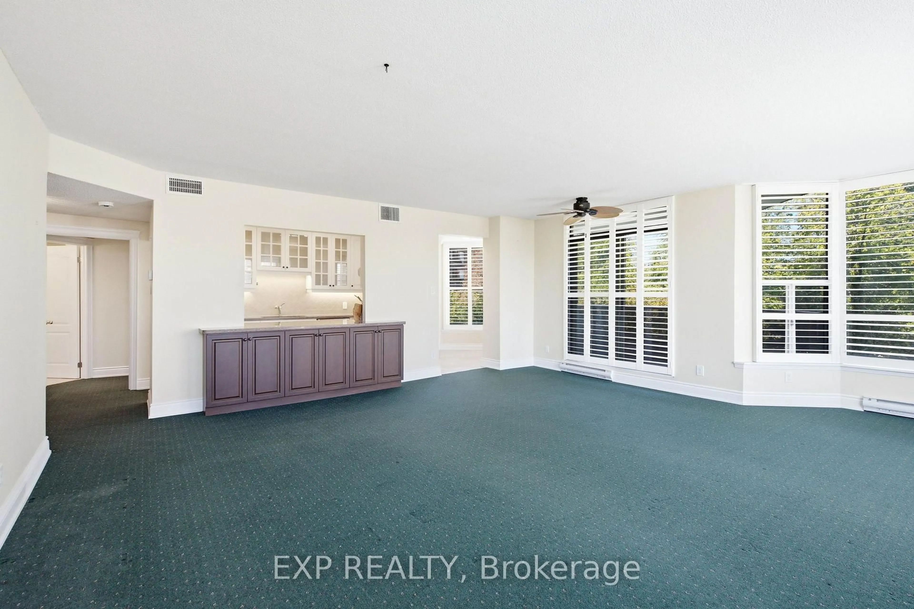 A pic of a room for 1903 Pilgrims Way #302, Oakville Ontario L6M 2X1