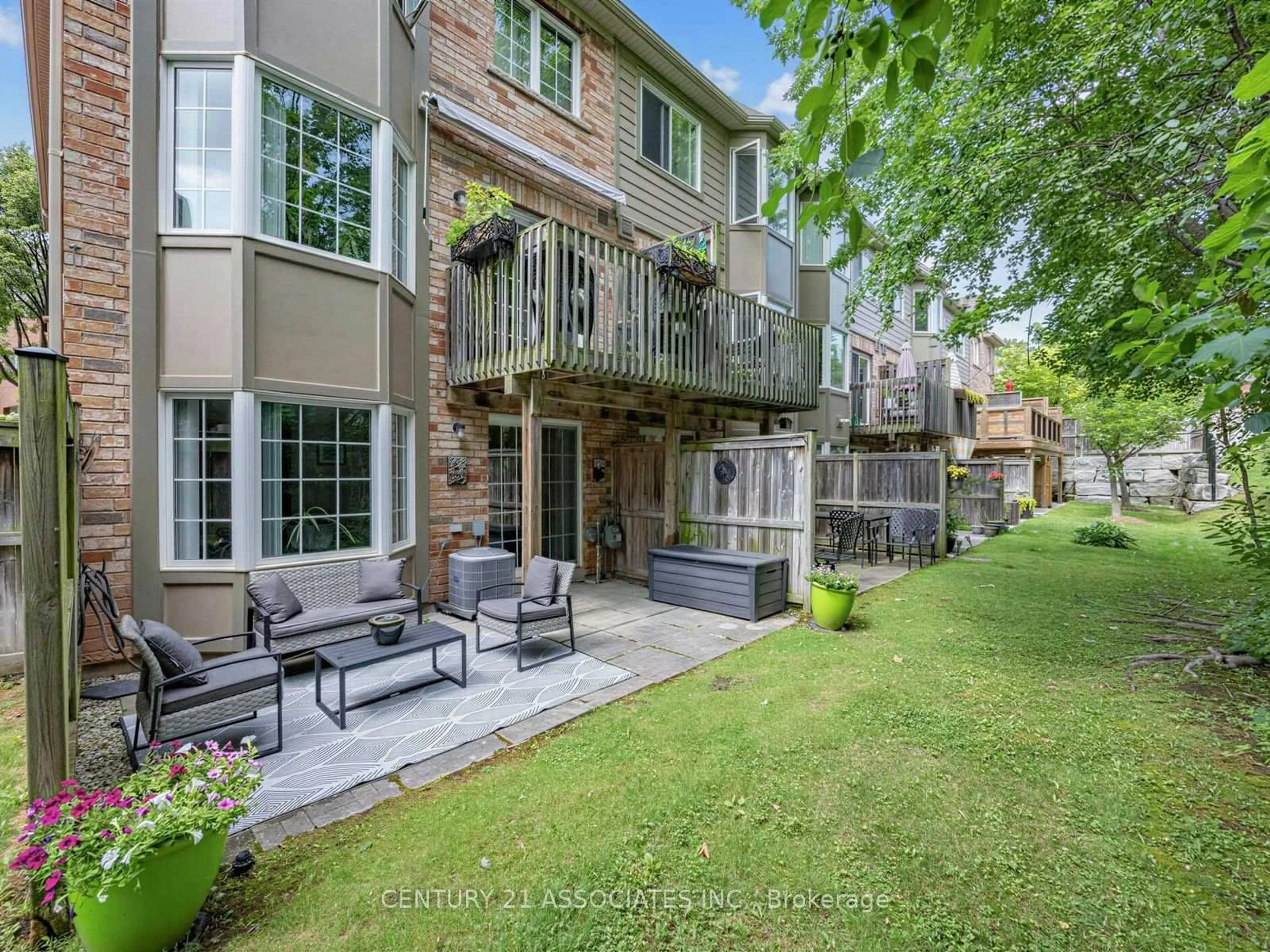 Patio, street for 233 Duskywing Way #48, Oakville Ontario L6L 0C5