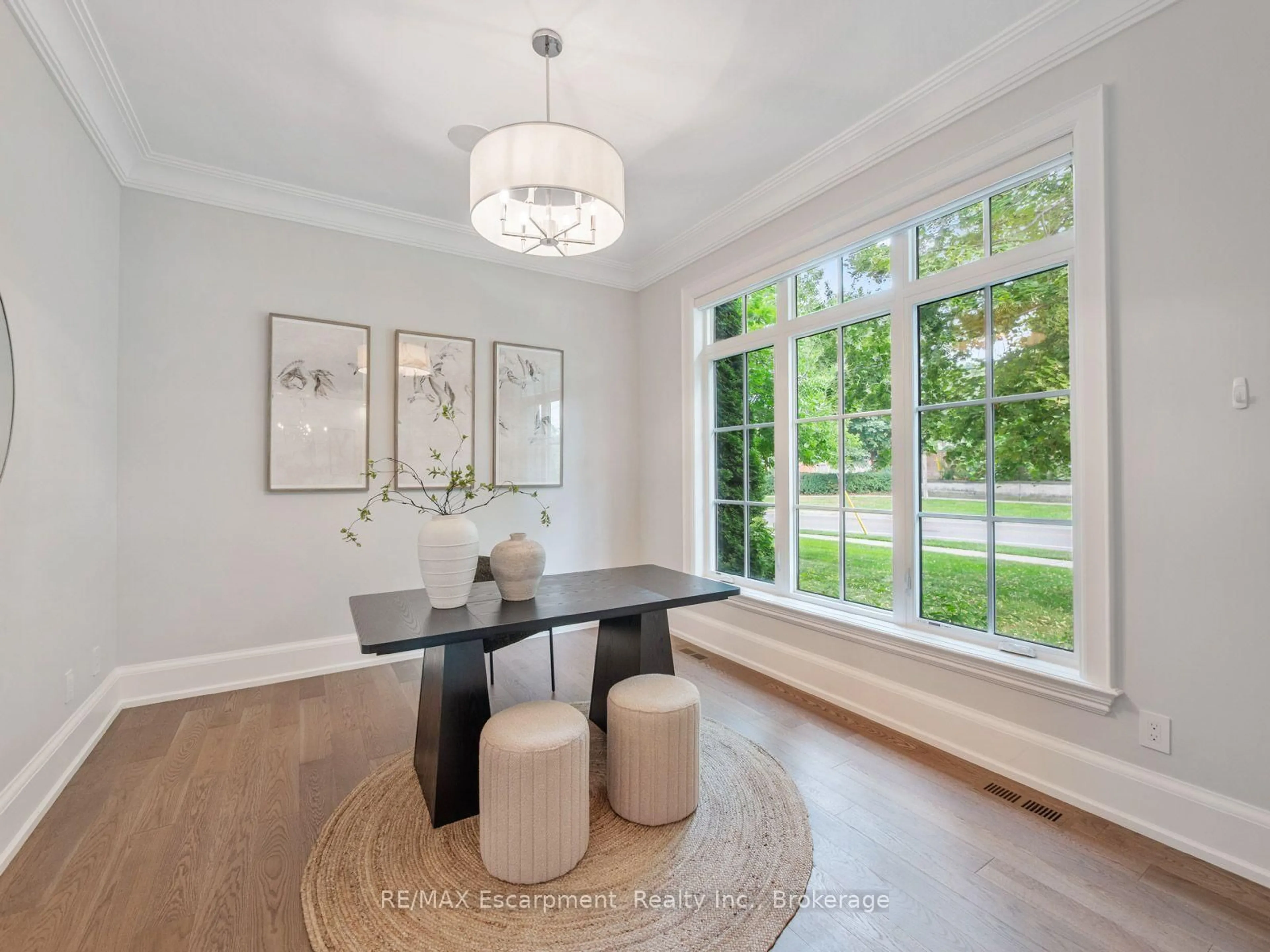 Dining room, unknown for 1077 Bridge Rd, Oakville Ontario L6L 2B6