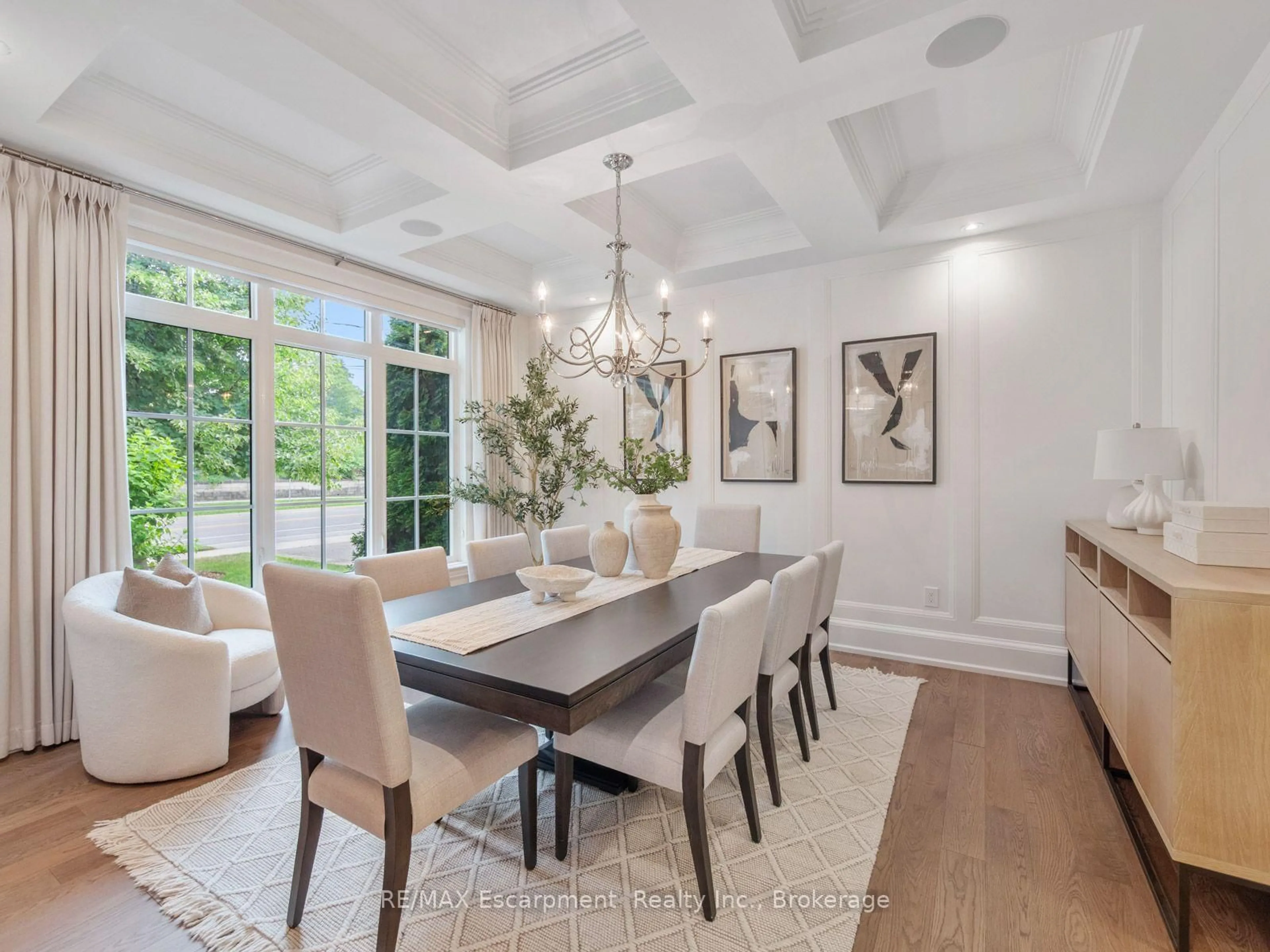 Dining room, unknown for 1077 Bridge Rd, Oakville Ontario L6L 2B6