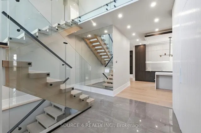 1404 Wren Ave, Oakville 3