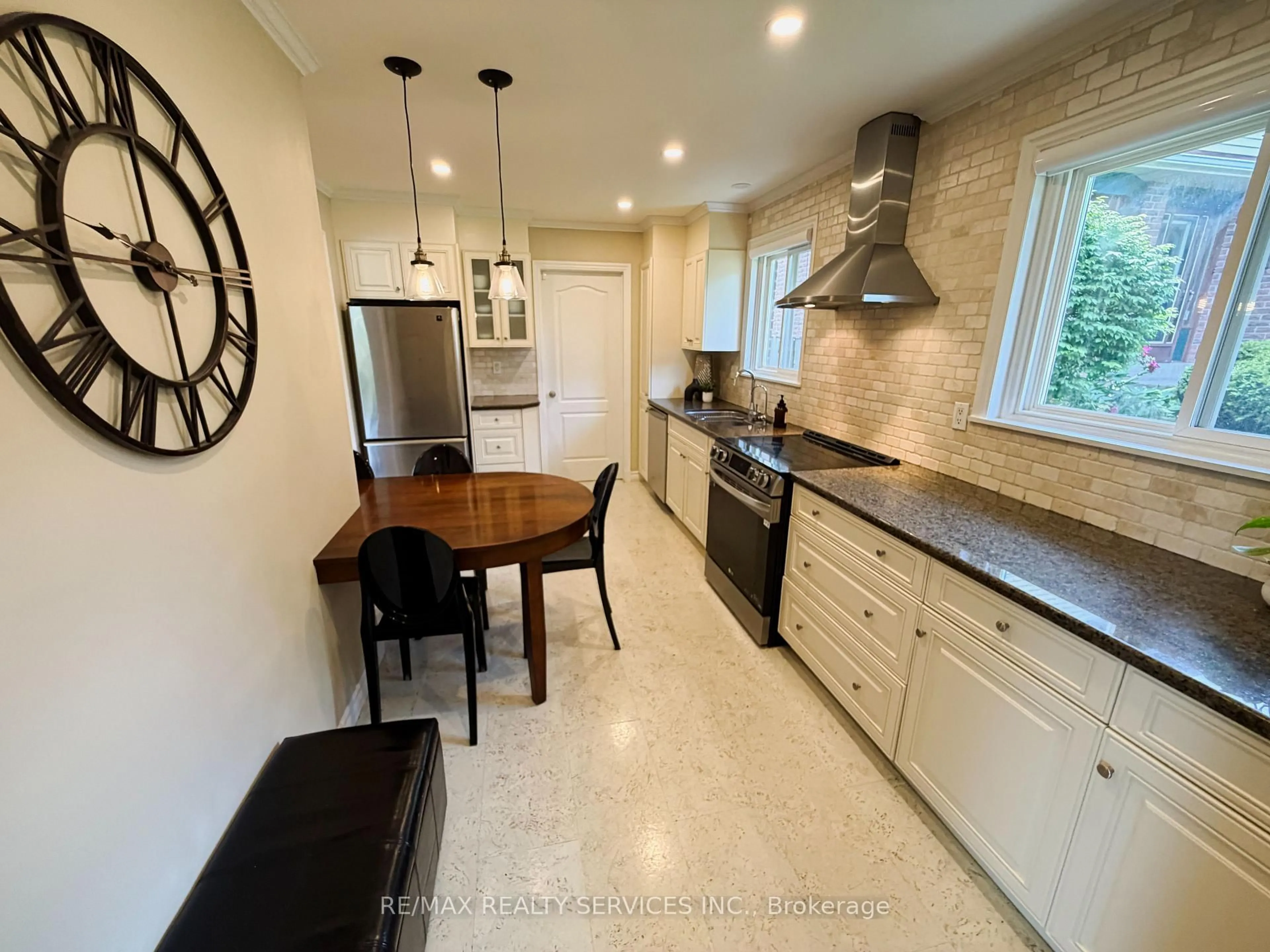 Open concept kitchen, ceramic/tile floor for 238 Laurier Ave, Milton Ontario L9T 3V6