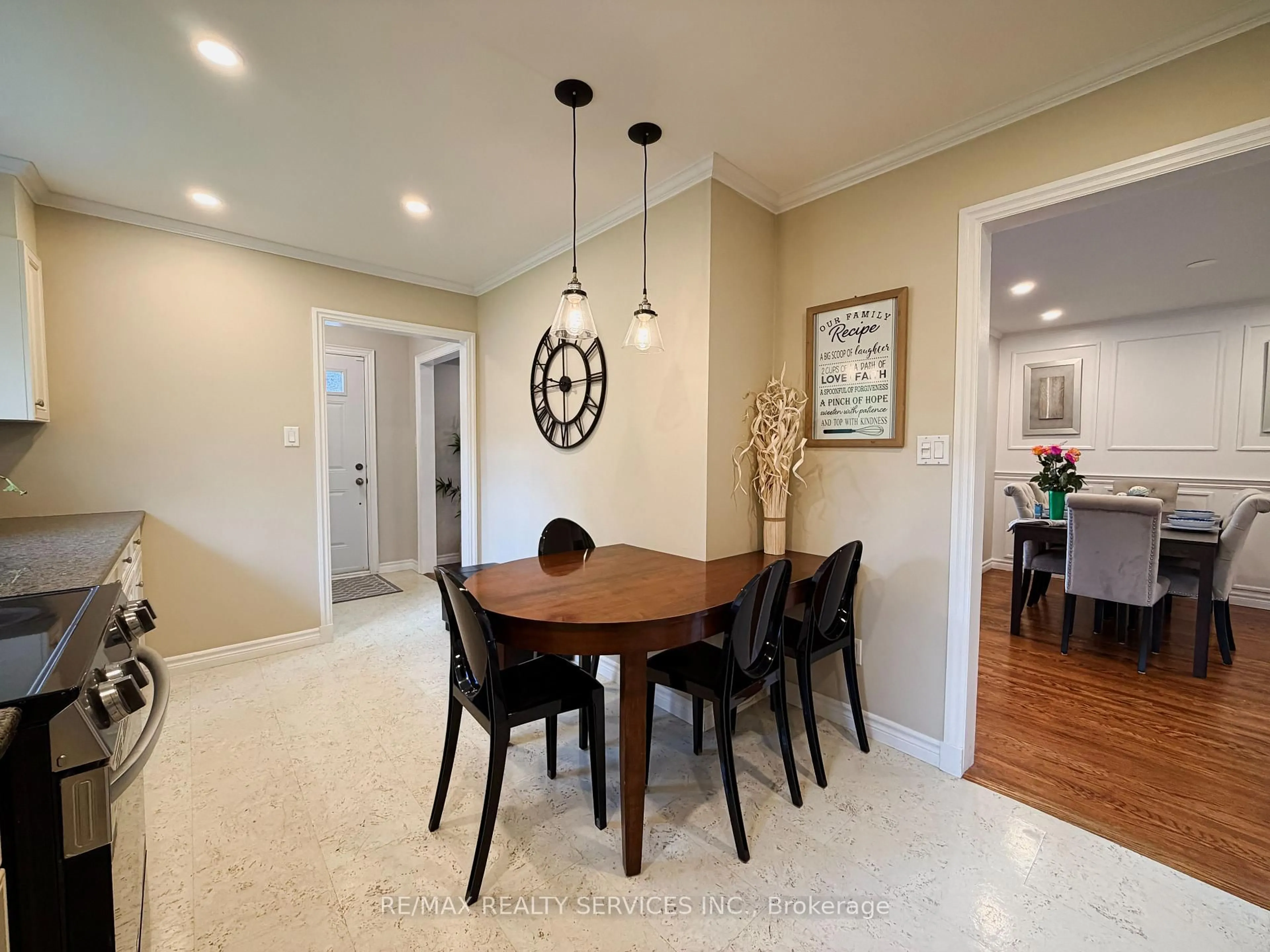 Dining room, unknown for 238 Laurier Ave, Milton Ontario L9T 3V6