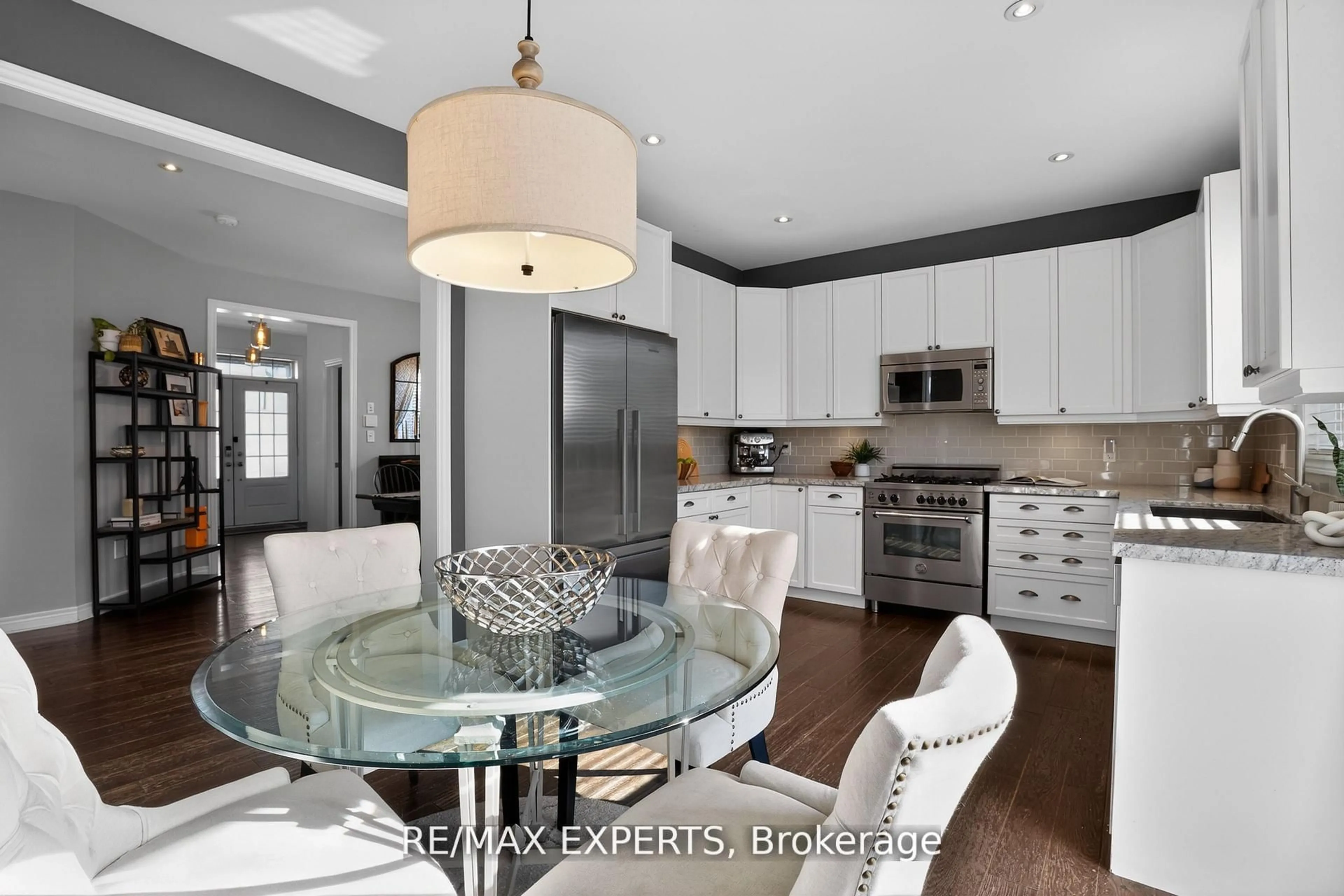 Contemporary kitchen, unknown for 30 Cedarholme Ave, Caledon Ontario L7C 3S9