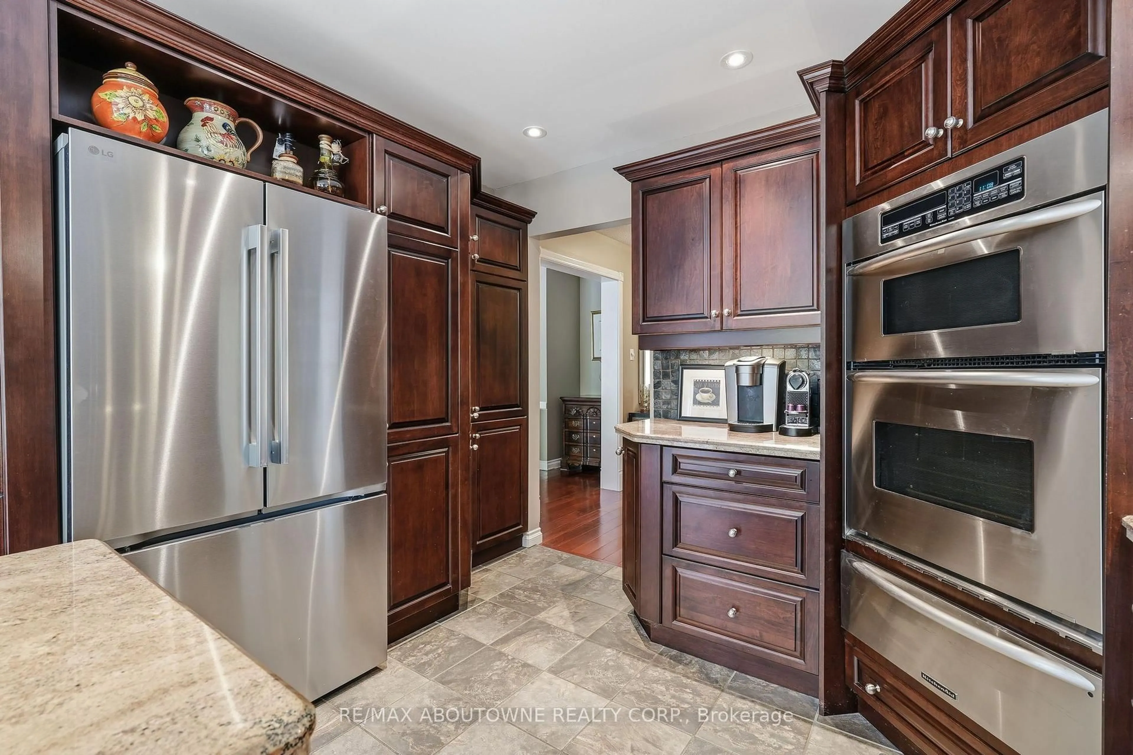 Unknown for 89 Waldie Rd, Oakville Ontario L6L 6G5