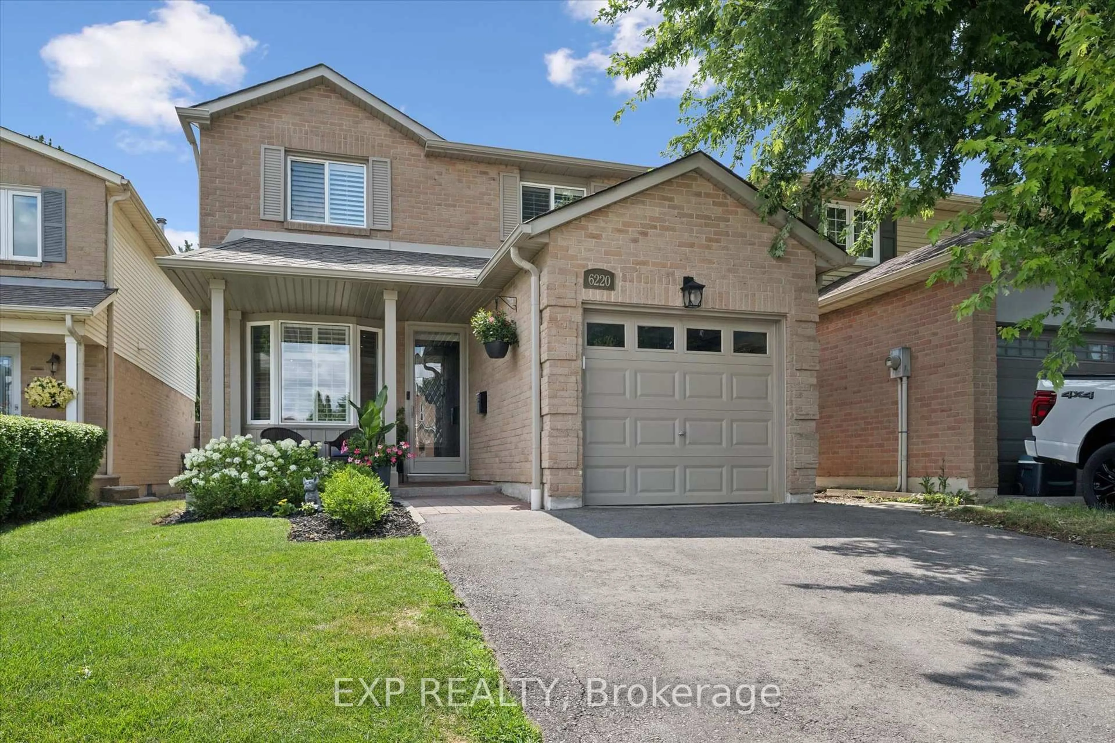 Home with brick exterior material, street for 6220 Kindree Circ, Mississauga Ontario L5N 3C2