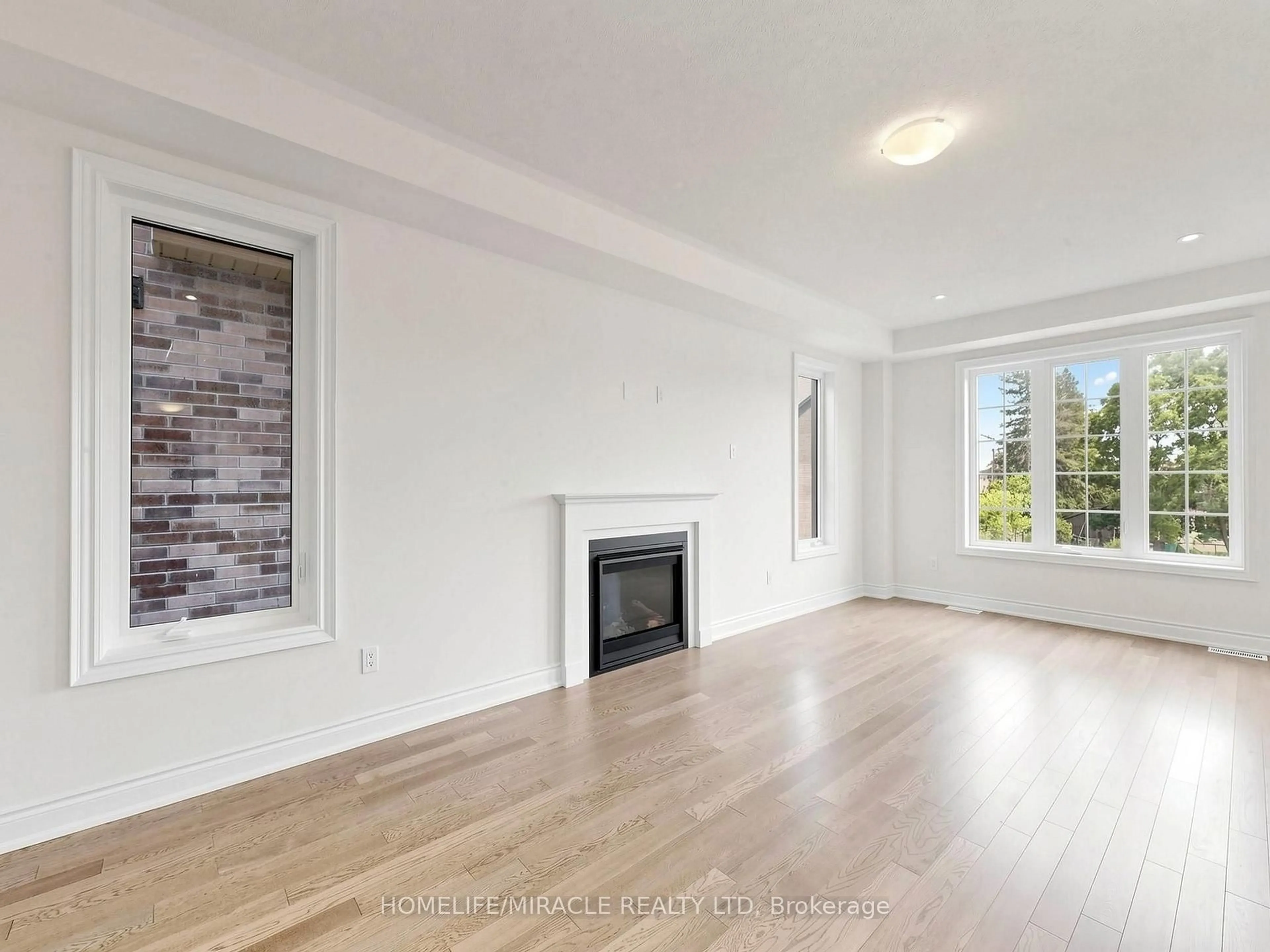A pic of a room for 8 Ralston Crt, Brampton Ontario L6X 5S9