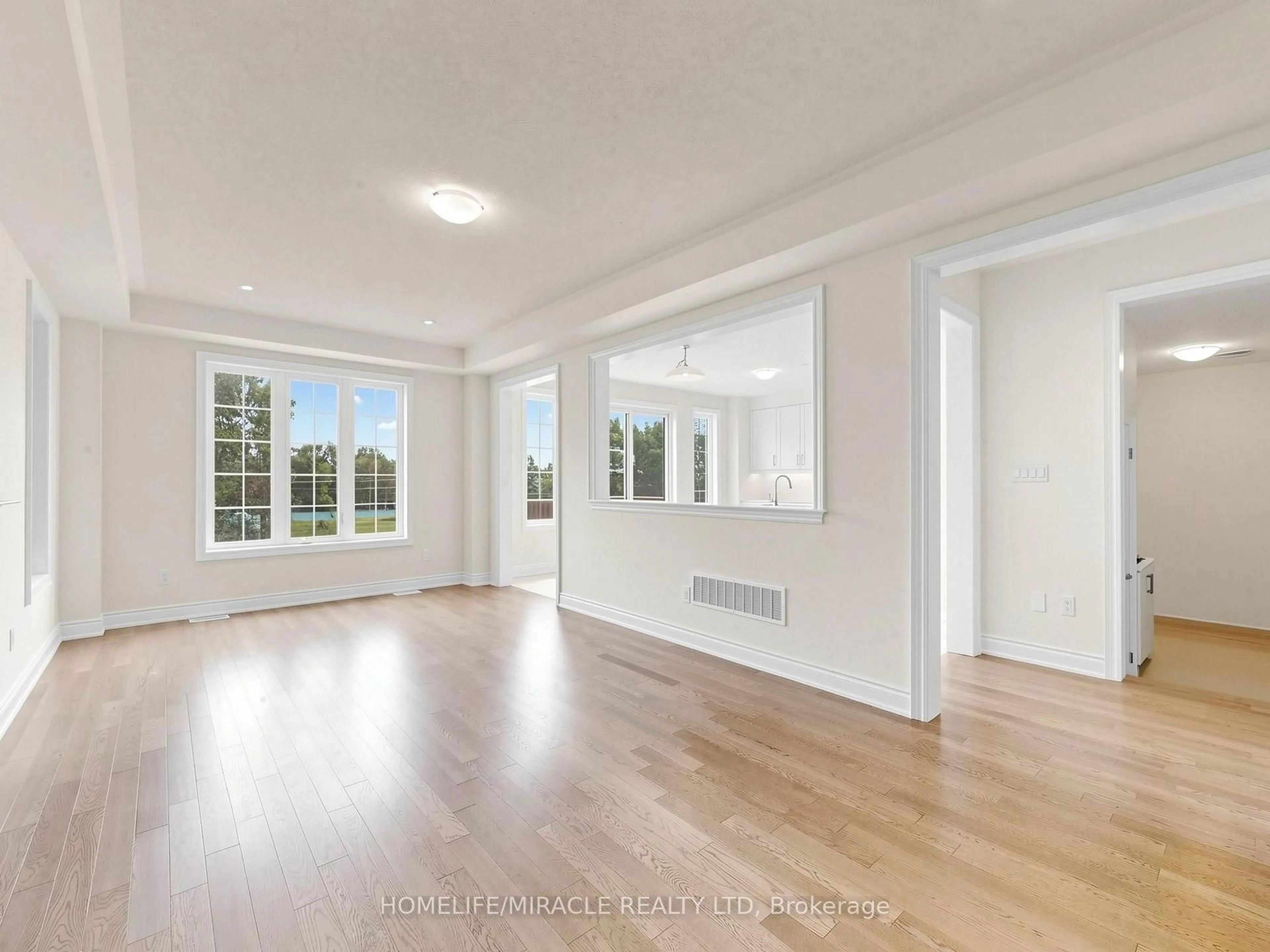 A pic of a room for 8 Ralston Crt, Brampton Ontario L6X 5S9