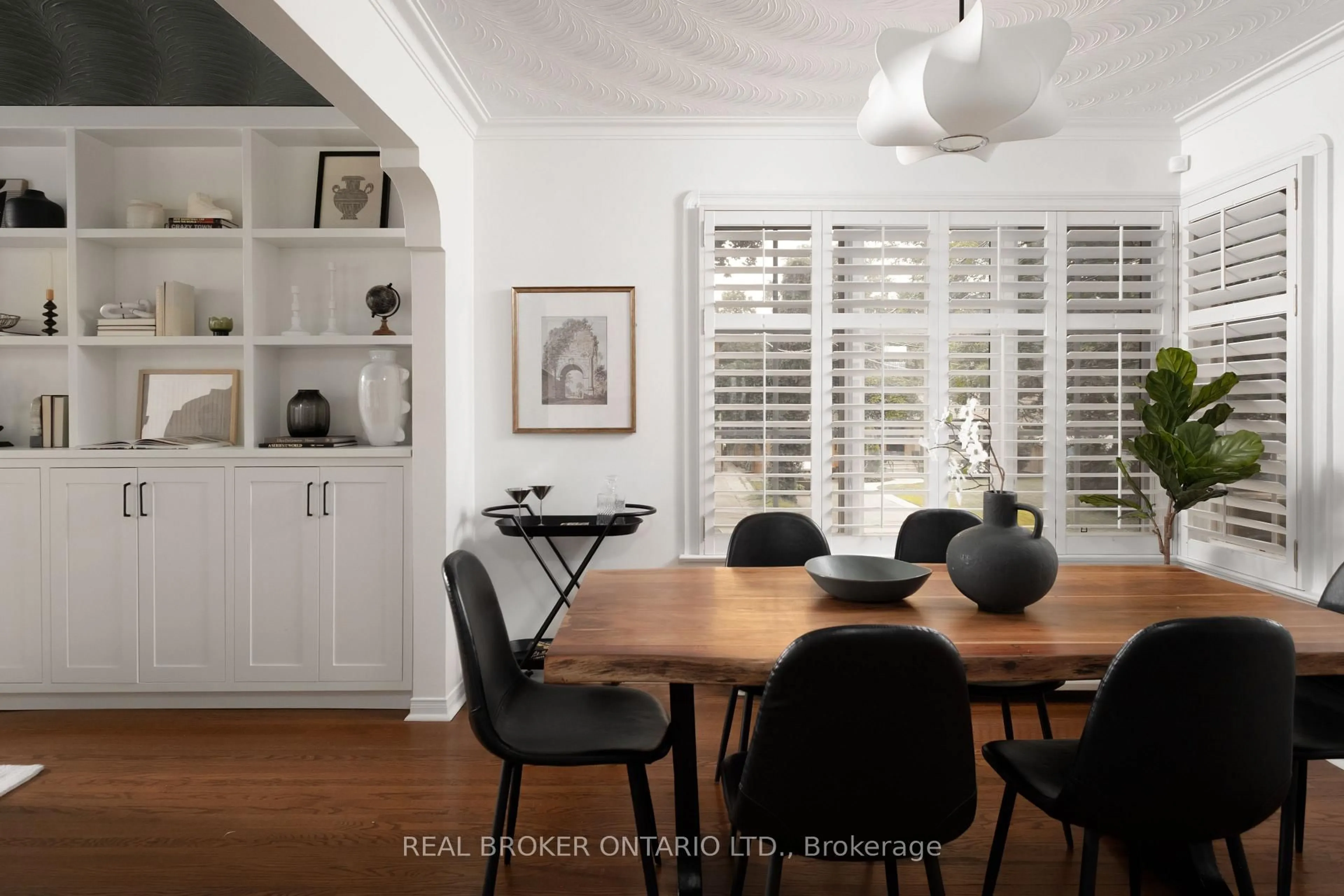 Dining room, unknown for 147 Thompson Ave, Toronto Ontario M8Z 3V1