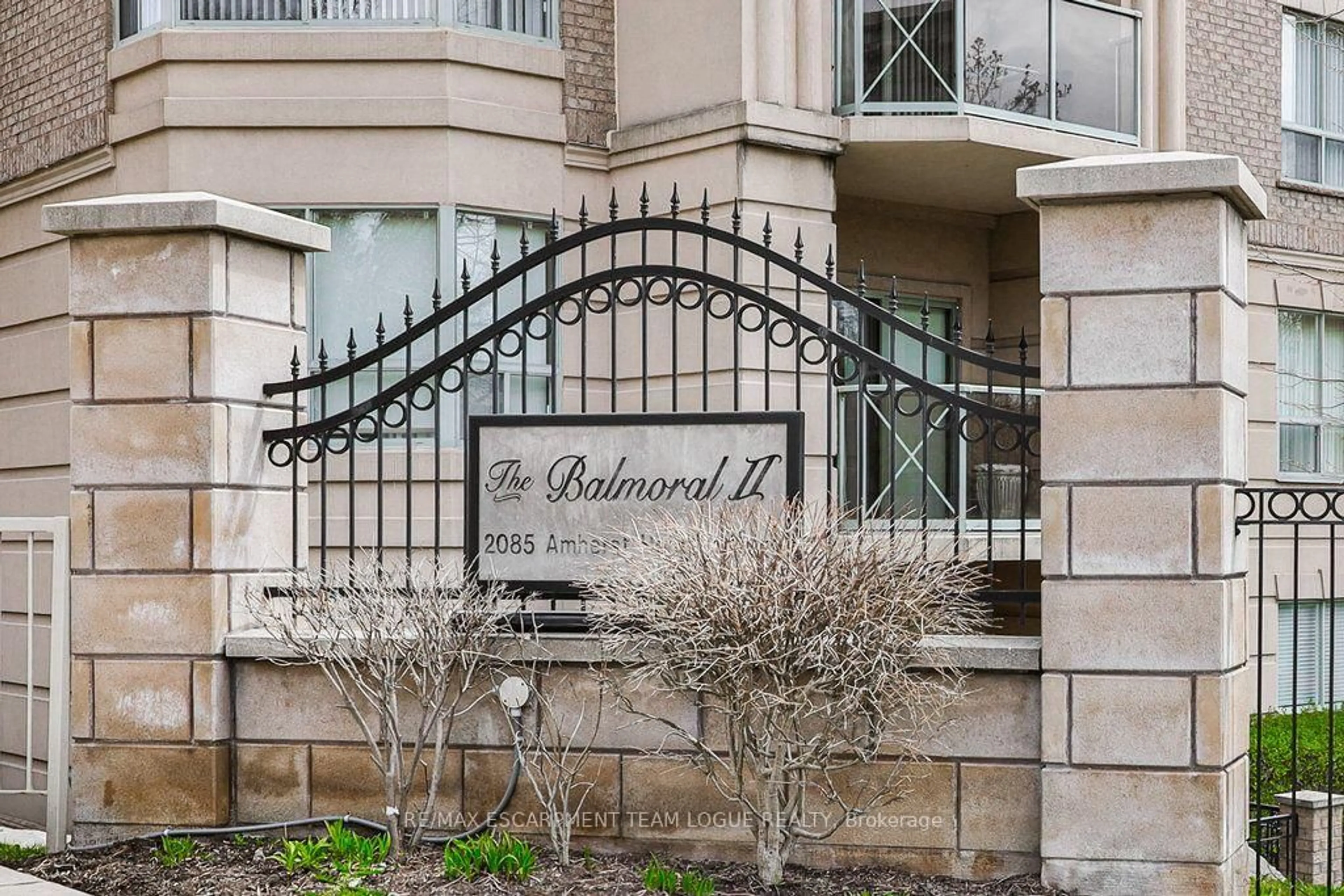 Indoor entryway for 2085 Amherst Heights Dr #PH705, Burlington Ontario L7P 5C2