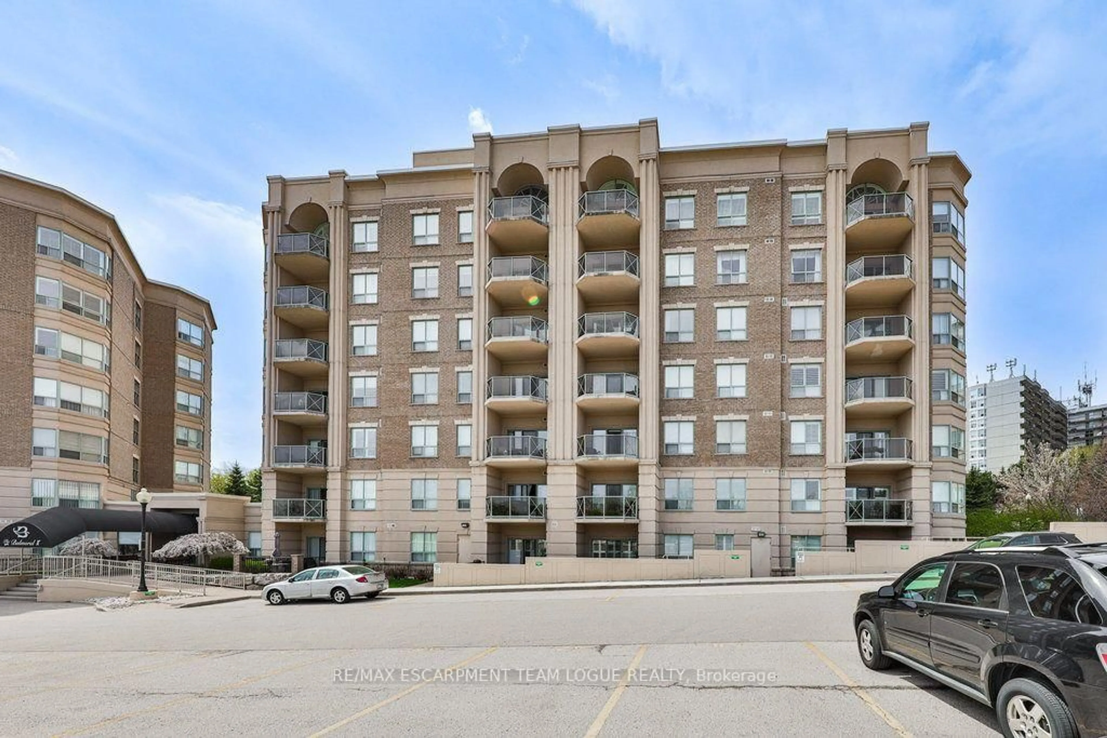 Unknown for 2085 Amherst Heights Dr #PH705, Burlington Ontario L7P 5C2