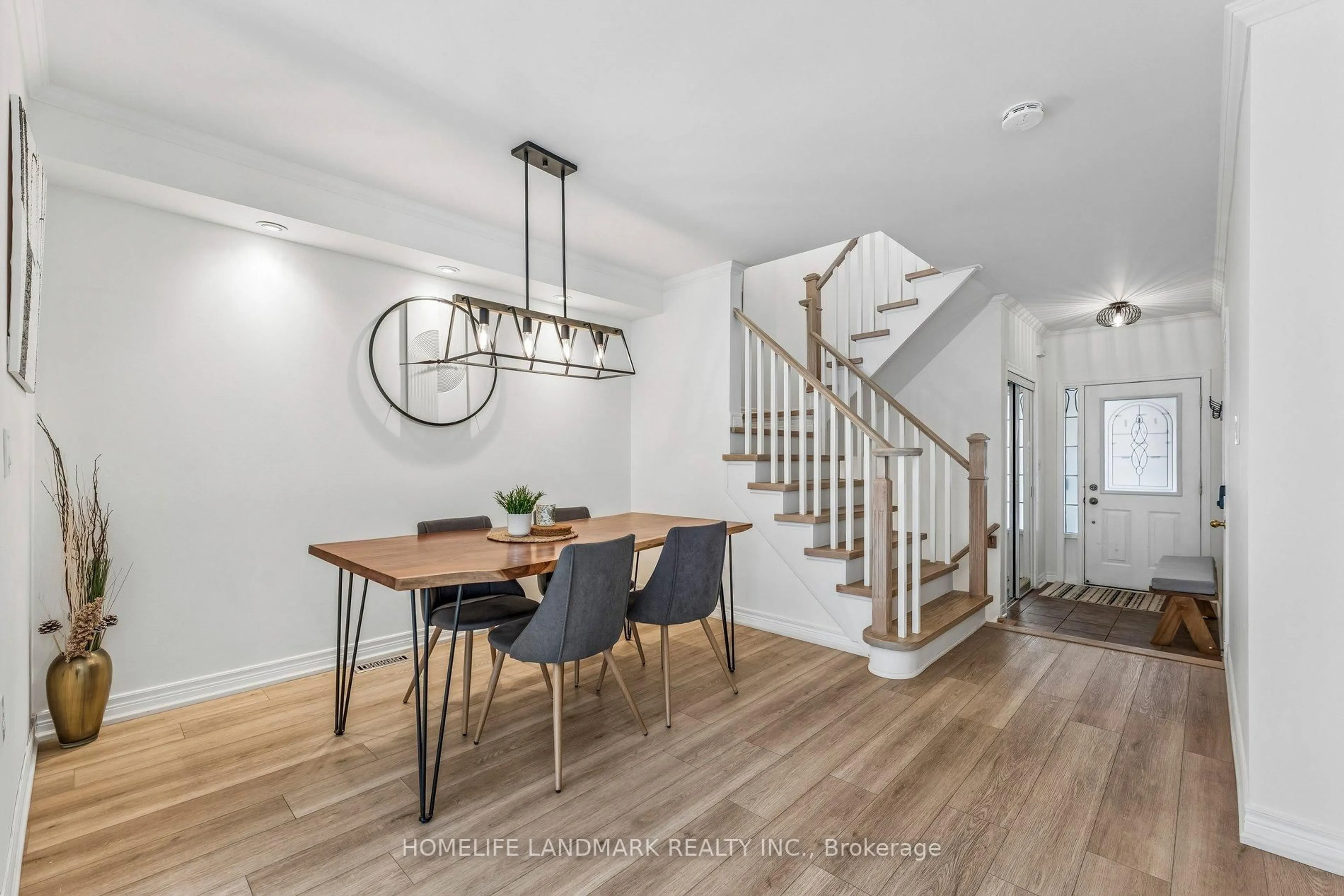 Dining room, unknown for 1080 Cooper Ave, Milton Ontario L9T 6A9