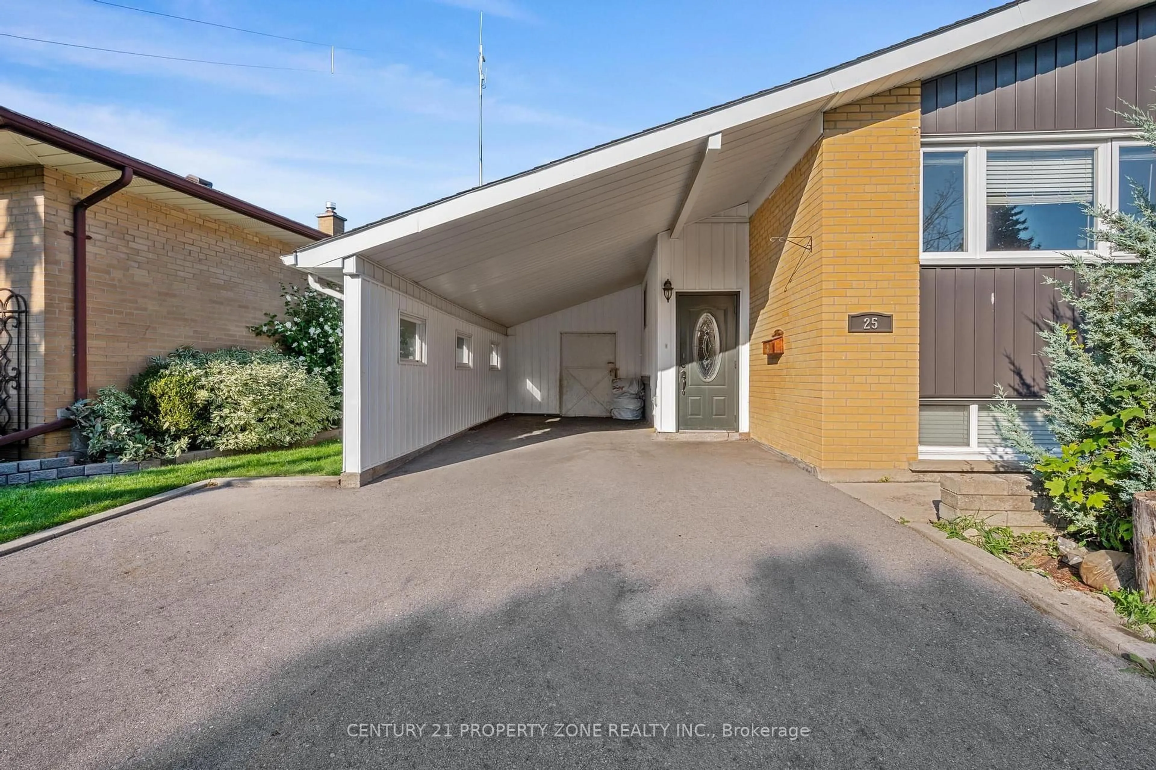 Unknown for 25 Chatsworth Dr, Brampton Ontario L6X 2L8