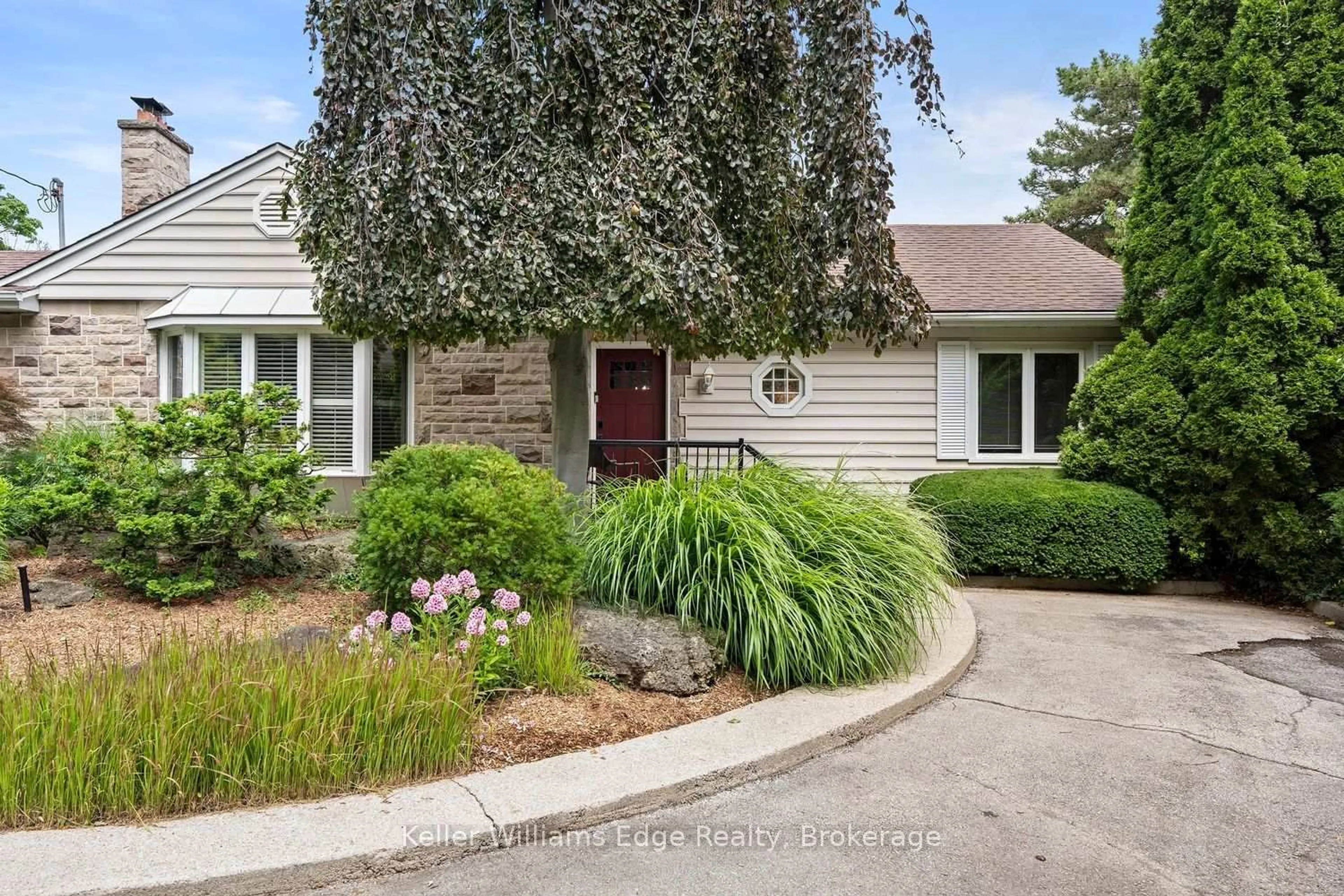 Unknown for 2057 Halton Pl, Burlington Ontario L7R 1P8
