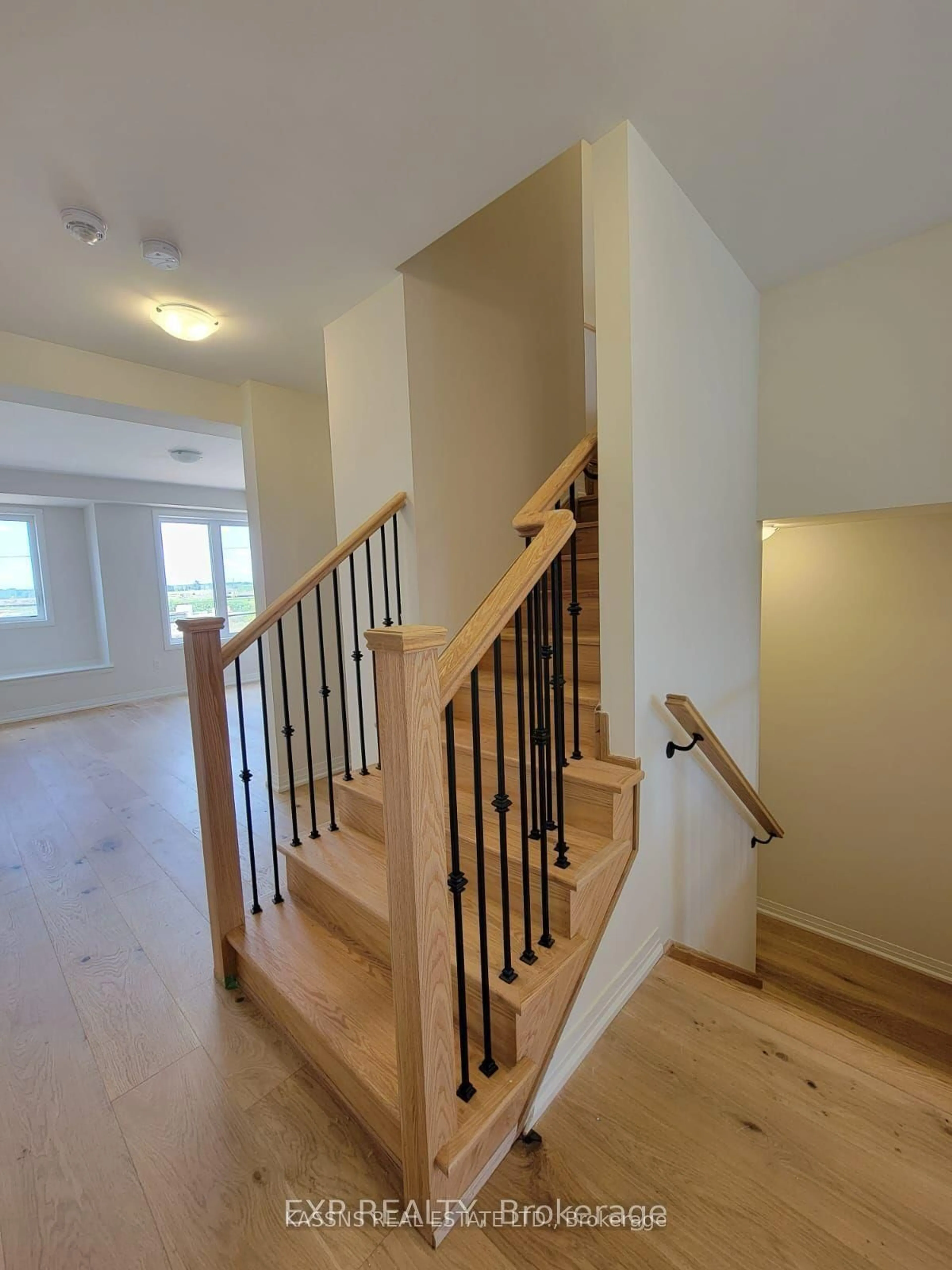 Stairs for 3305 Sixth Line, Oakville Ontario L6H 0Z6