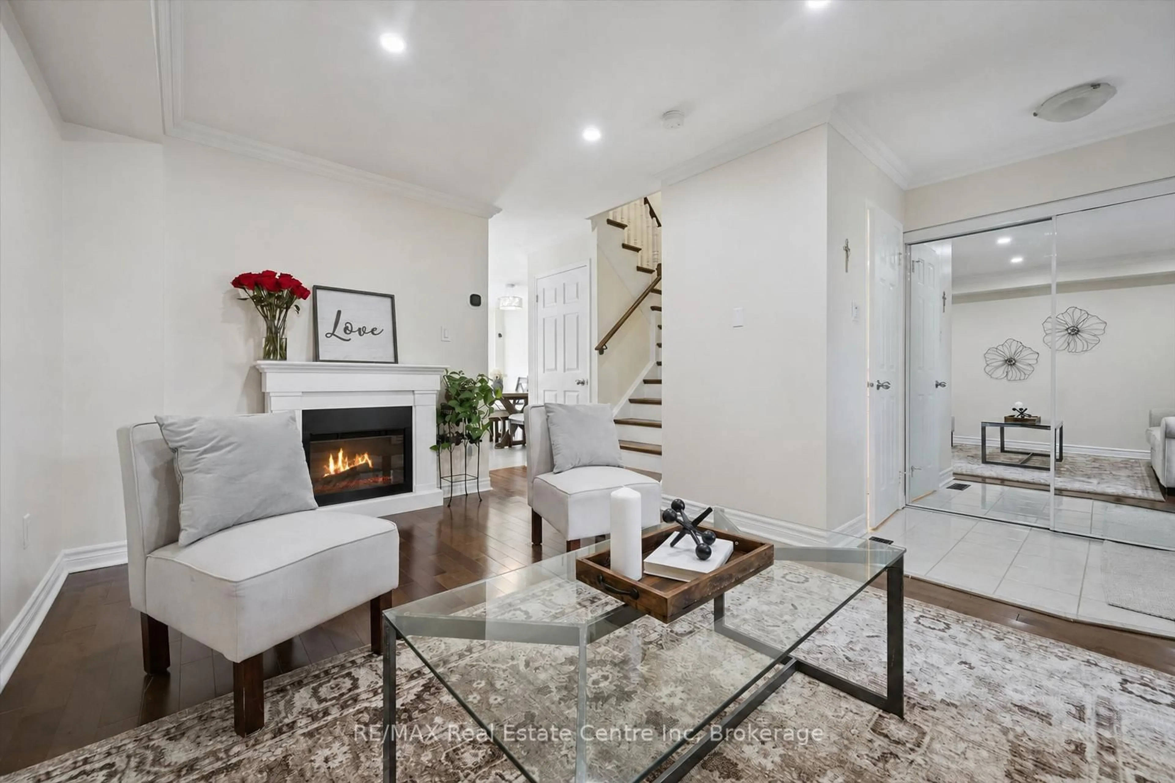 Unknown for 6972 Dunnview Crt, Mississauga Ontario L5N 7E4