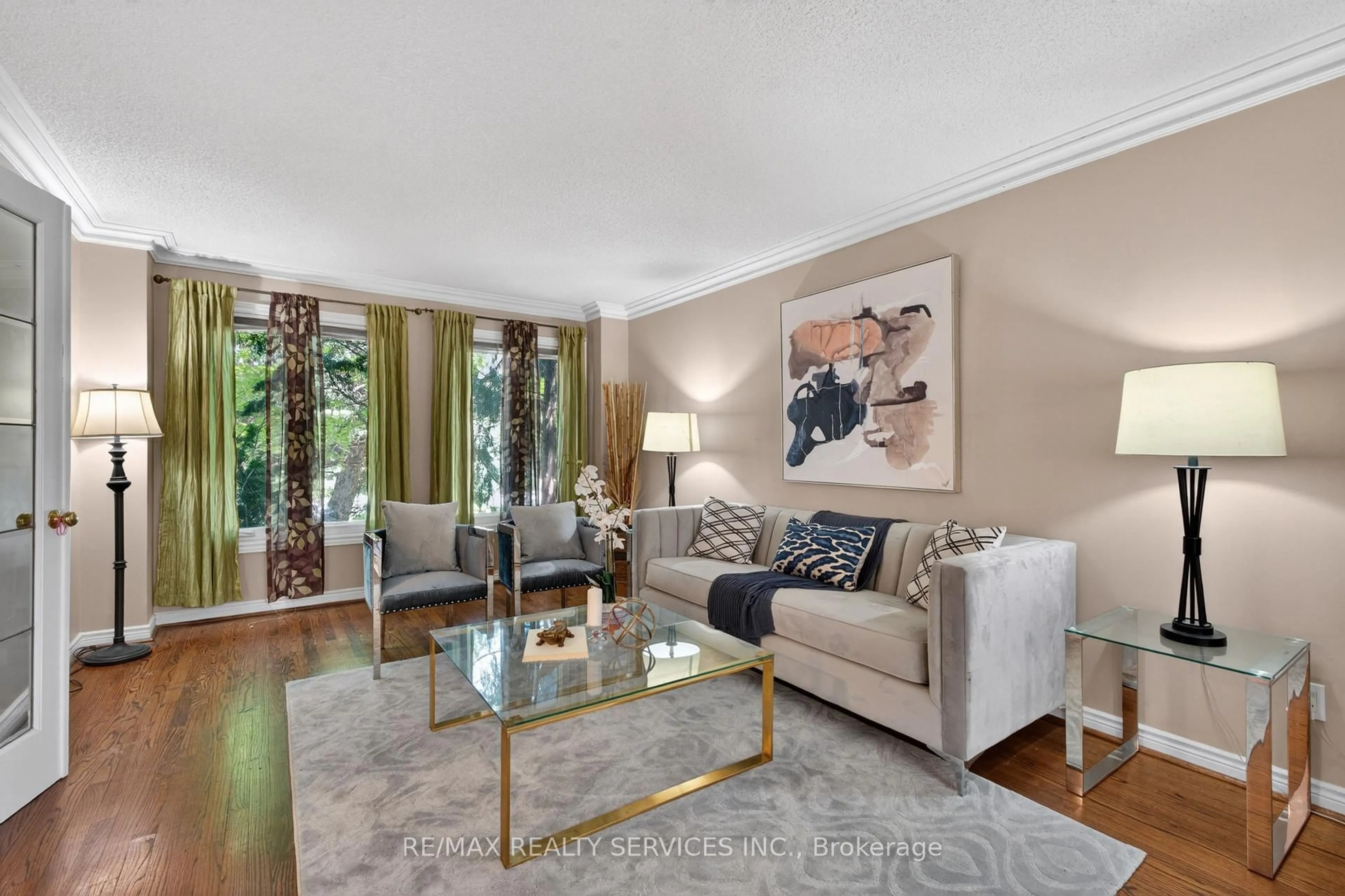 Living room with furniture, unknown for 2069 Schoolmaster Circ, Oakville Ontario L6M 3A1
