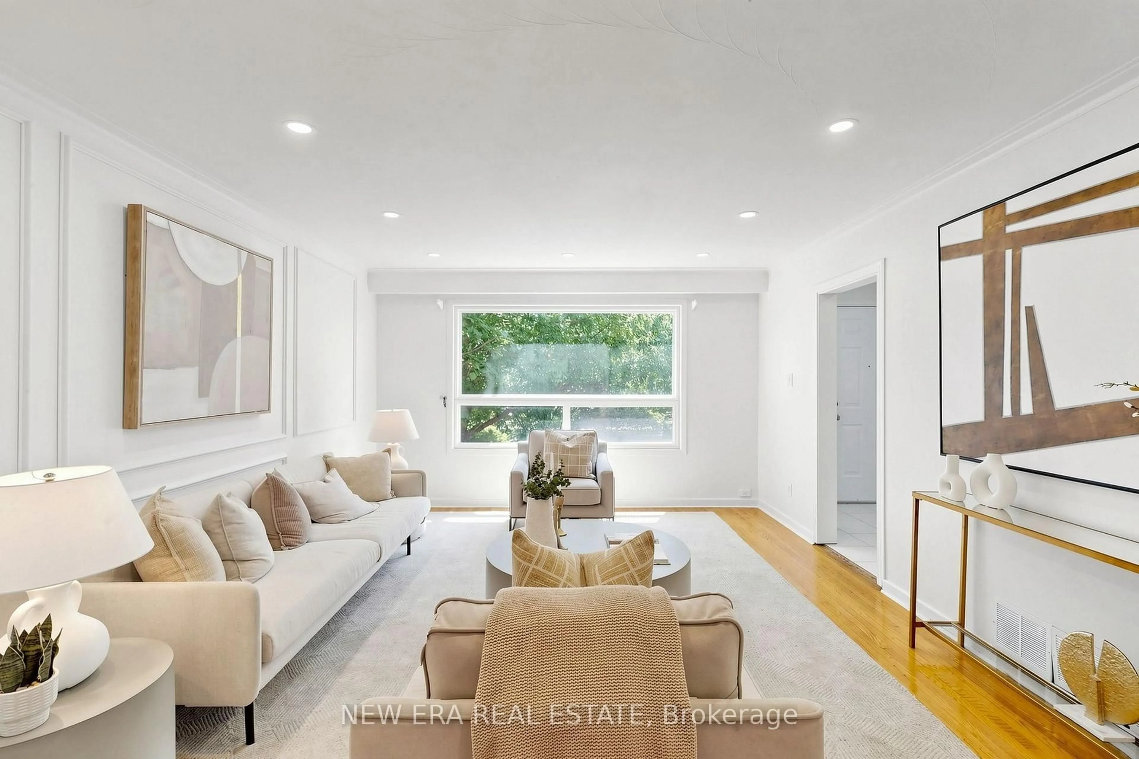 Living room with furniture, unknown for 246 Grandravine Dr, Toronto Ontario M3N 1J3
