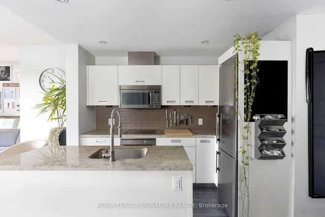88 Park Lawn Rd #1903, Toronto 5