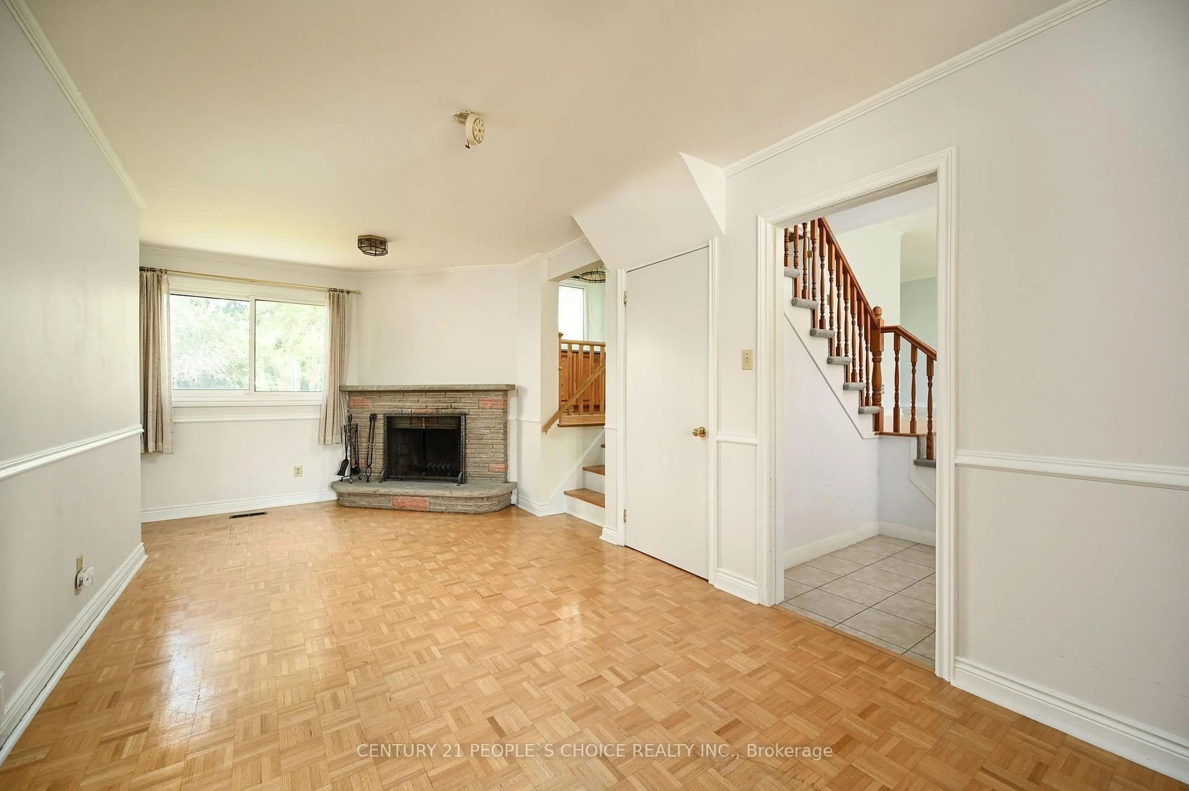 Unknown for 2132 Hixon St, Oakville Ontario L6L 1T4