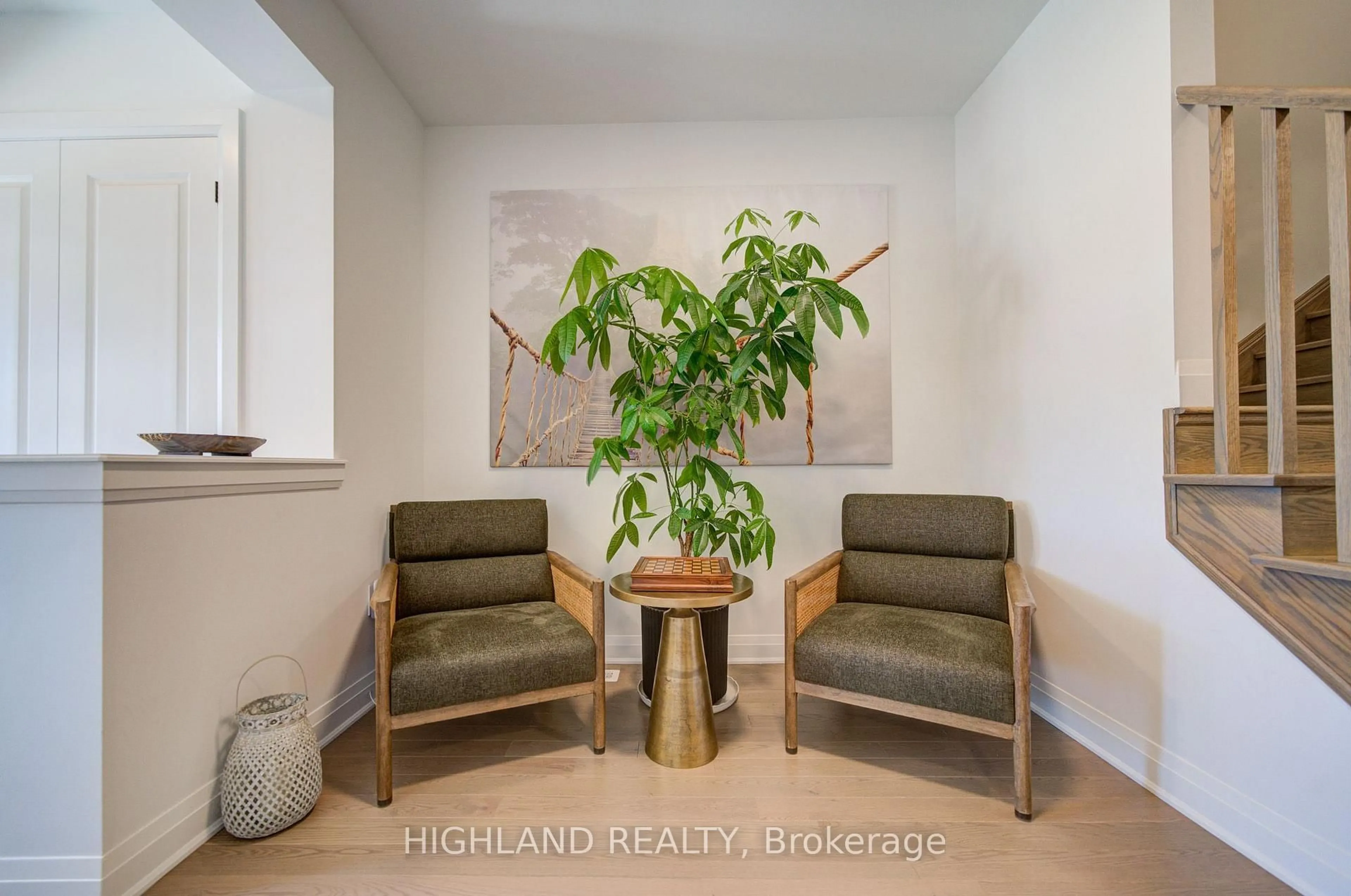Indoor entryway for 3153 John Mckay Blvd, Oakville Ontario L6H 8A8