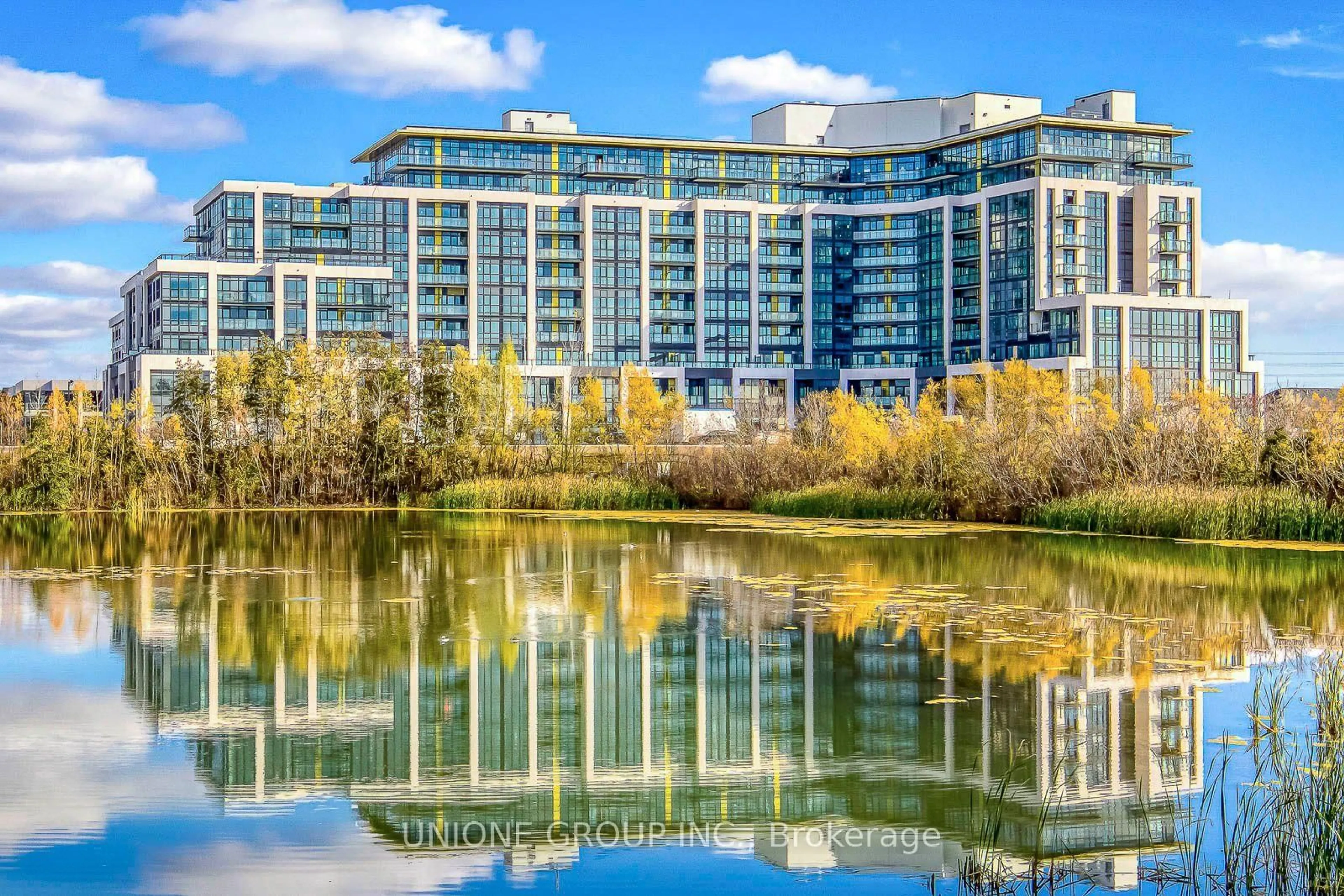 Unknown for 405 Dundas St #407, Oakville Ontario L6M 5P9