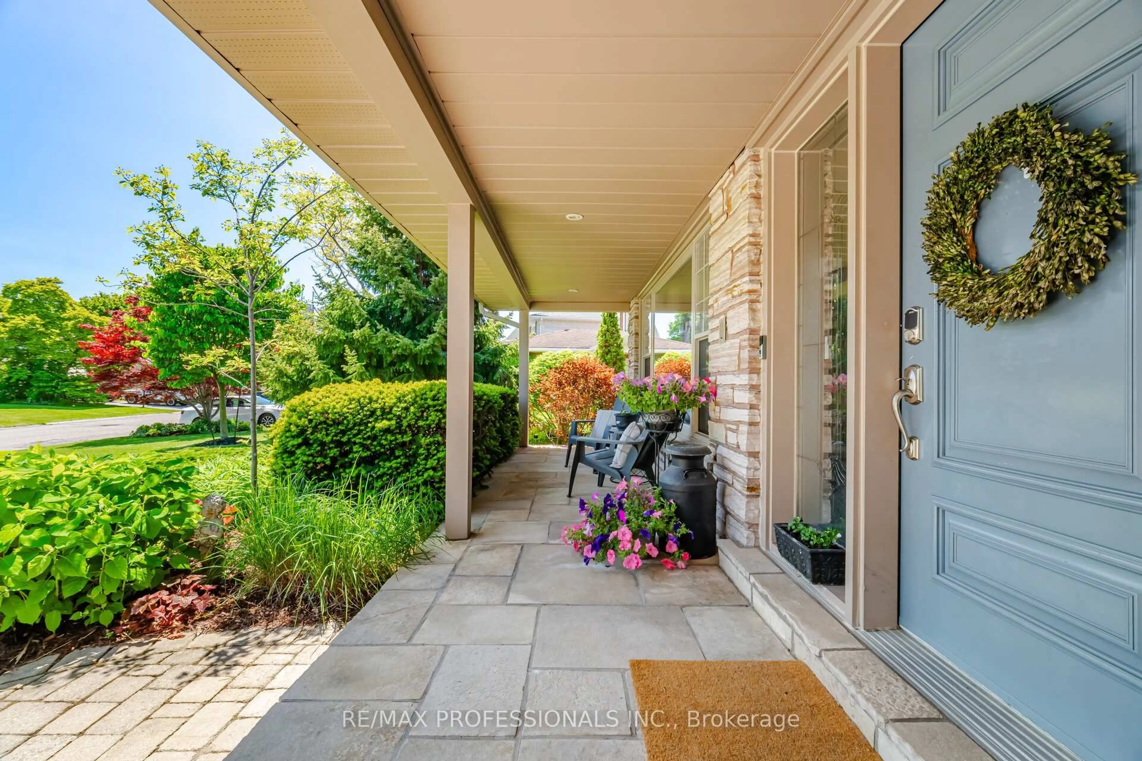 Patio, street for 16 Cherry Post Cres, Toronto Ontario M9C 2K1
