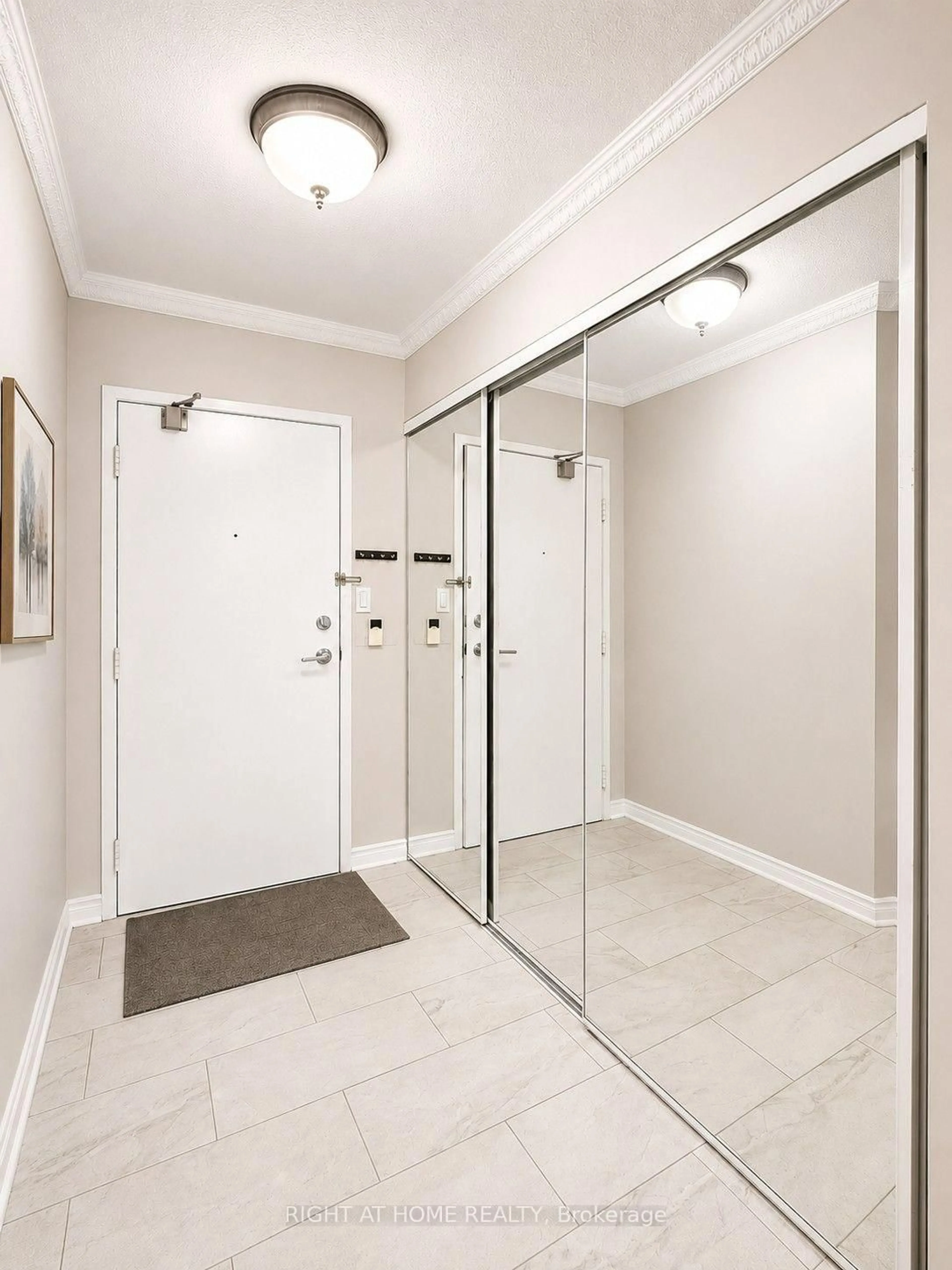 Unknown for 3605 Kariya Dr #2308, Mississauga Ontario L5B 3J4