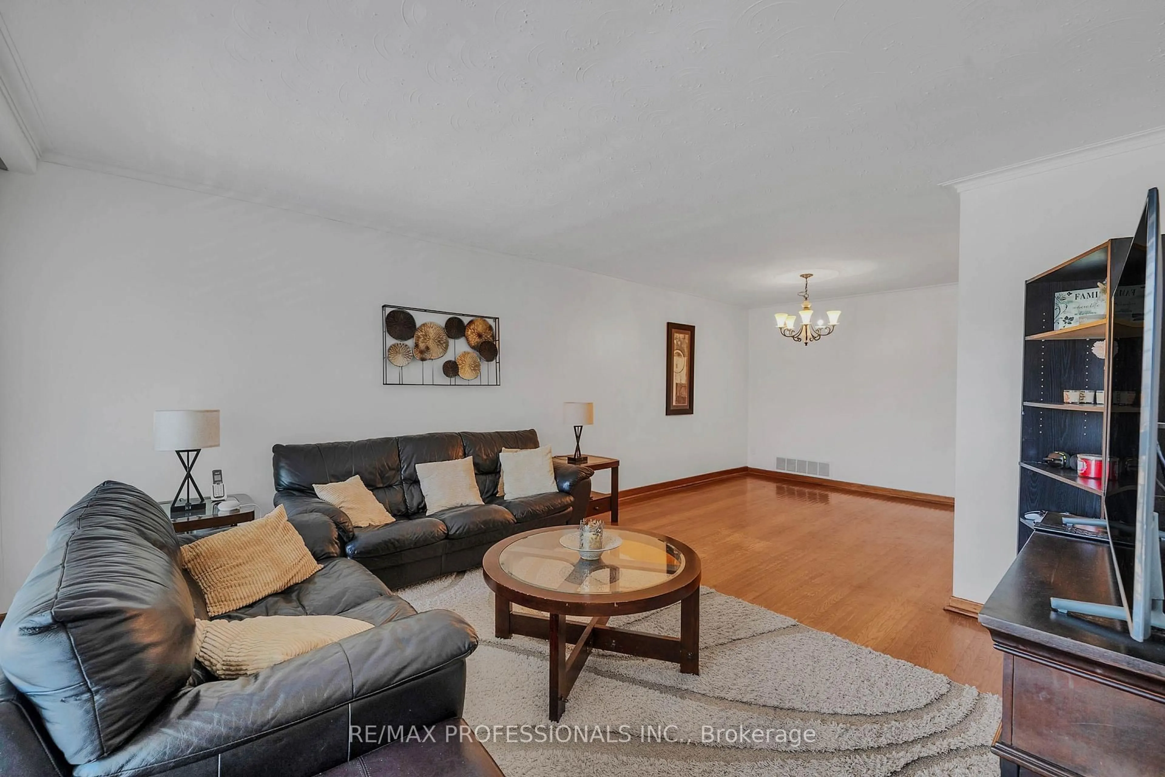 Living room with furniture, unknown for 23 Anthia Dr, Toronto Ontario M9L 1K6