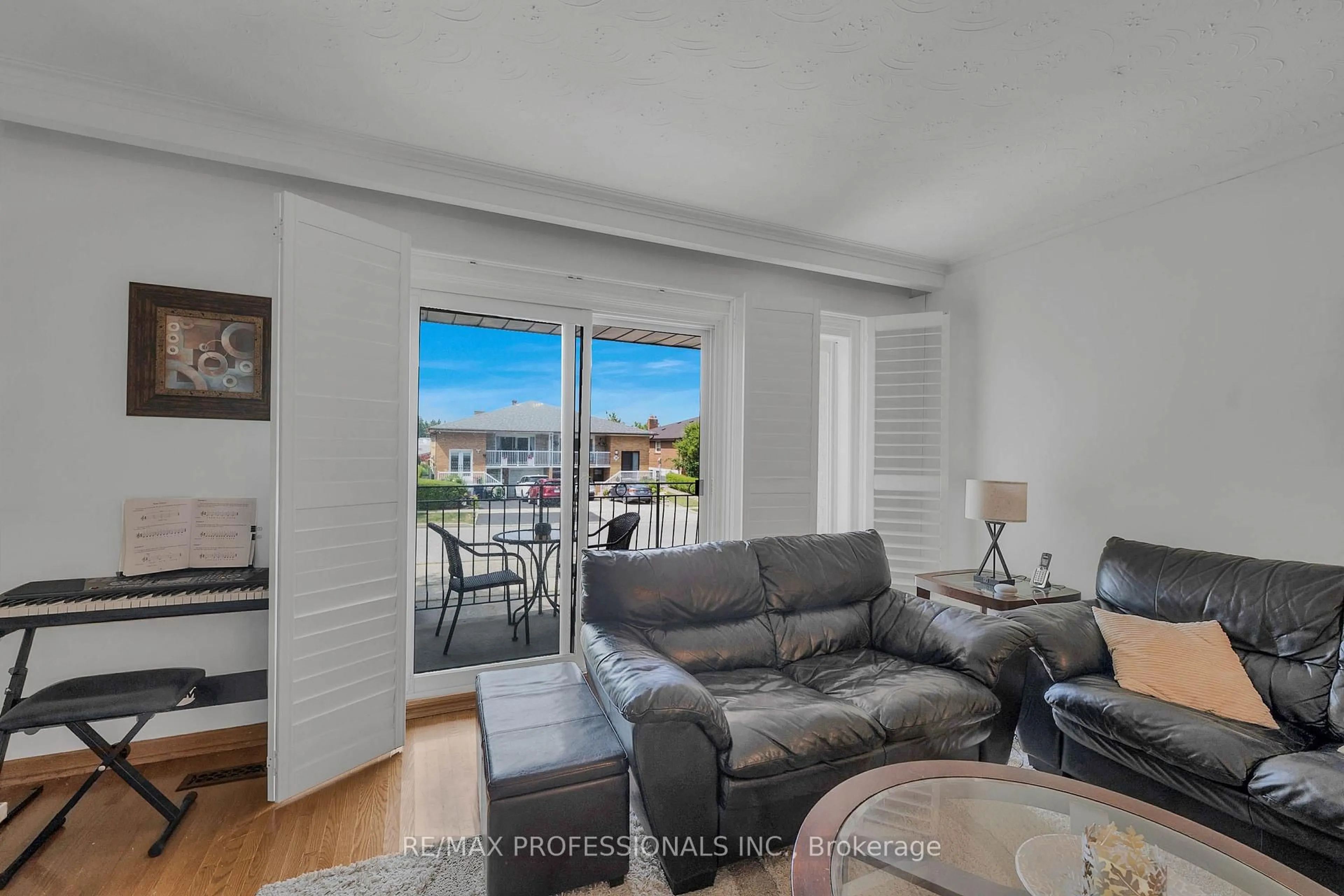 Living room with furniture, unknown for 23 Anthia Dr, Toronto Ontario M9L 1K6
