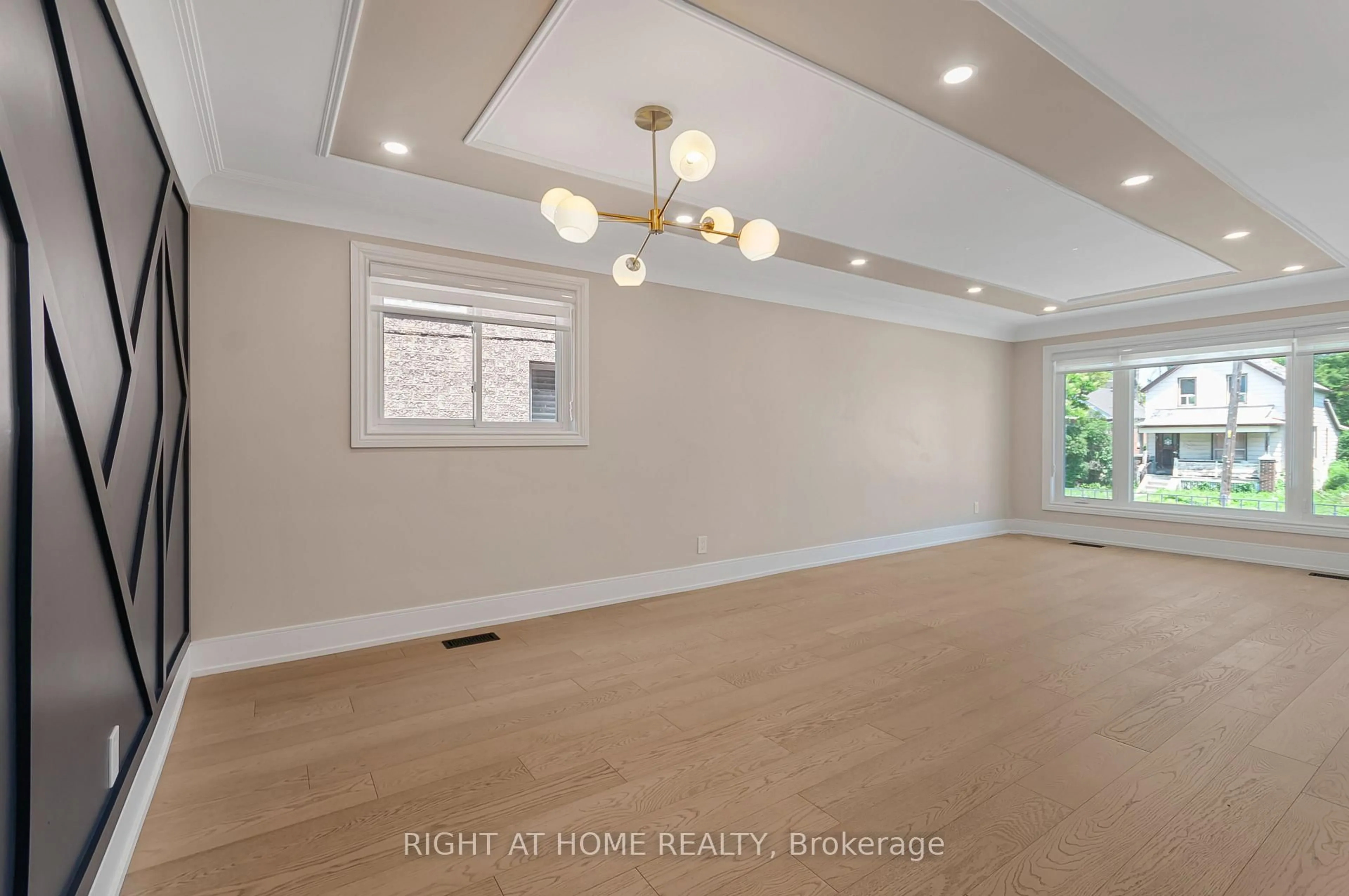 A pic of a room for 128 Twenty Second St, Toronto Ontario M8V 3M4
