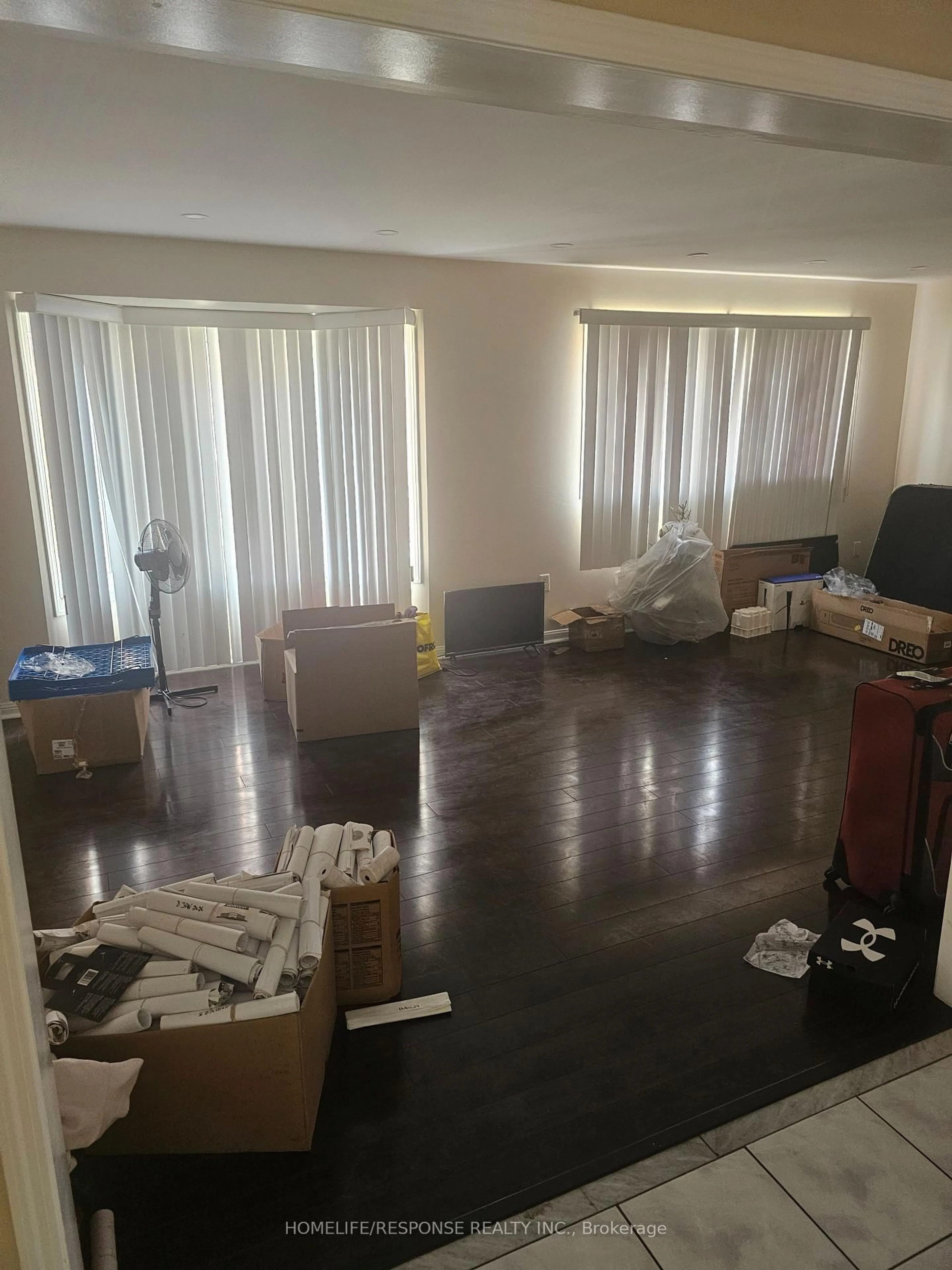 A pic of a room for 20 HIMALAYA St, Brampton Ontario L6R 2L8